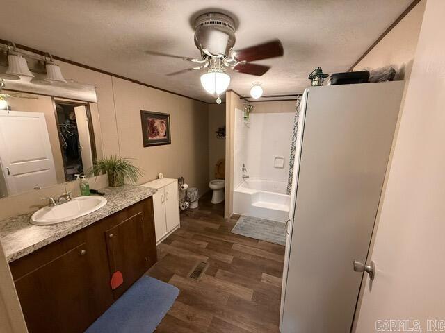 4704 Central High  England, AR