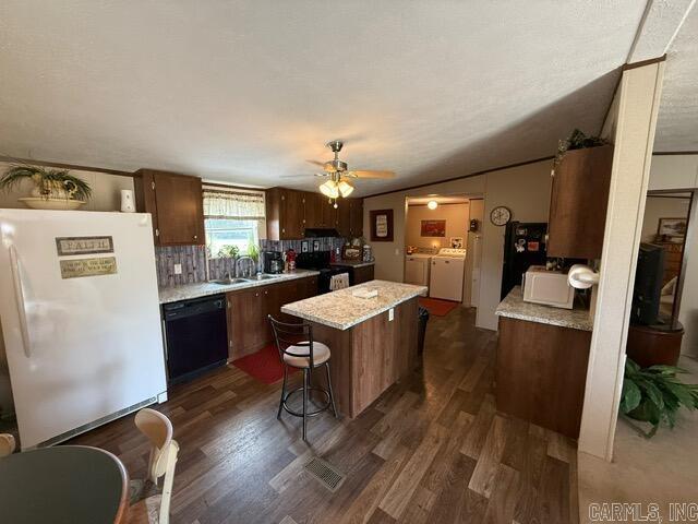 4704 Central High  England, AR