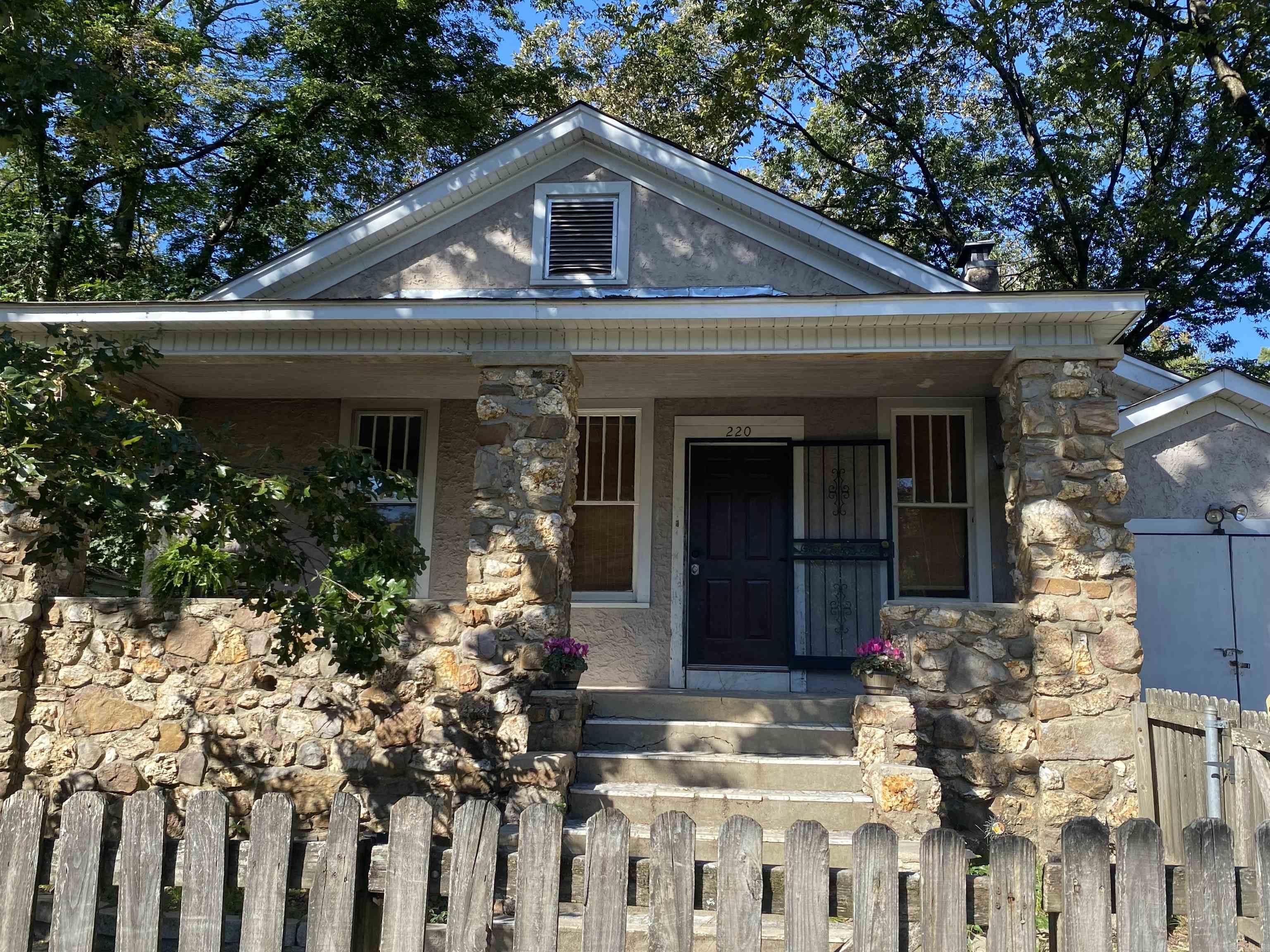 220 Rose  Little Rock, AR