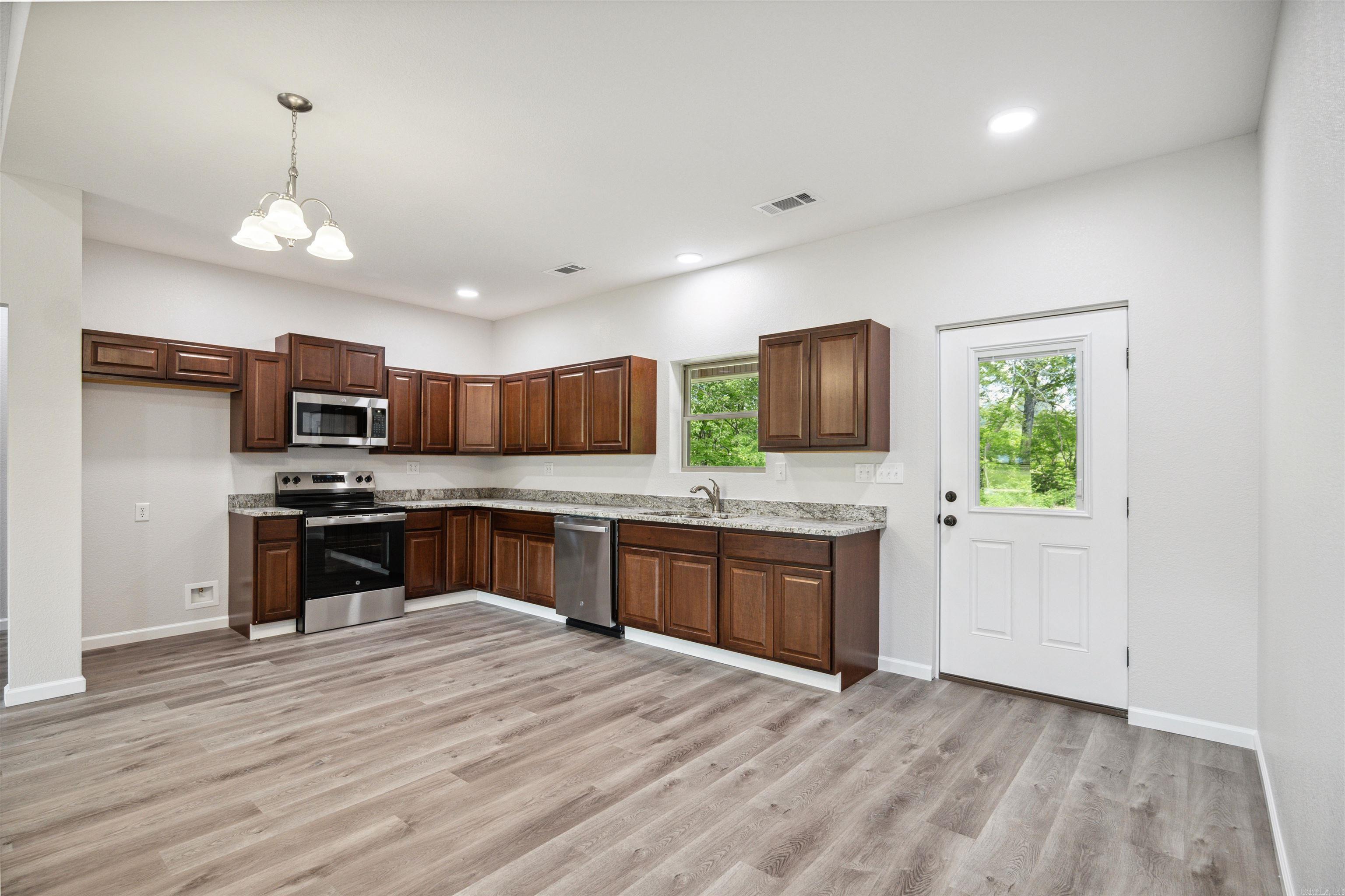 110 County Road 7922  Brookland, AR