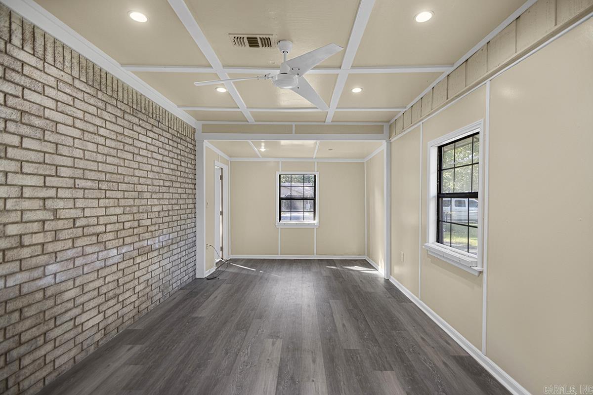64 ST JOHN ST  Cabot, AR