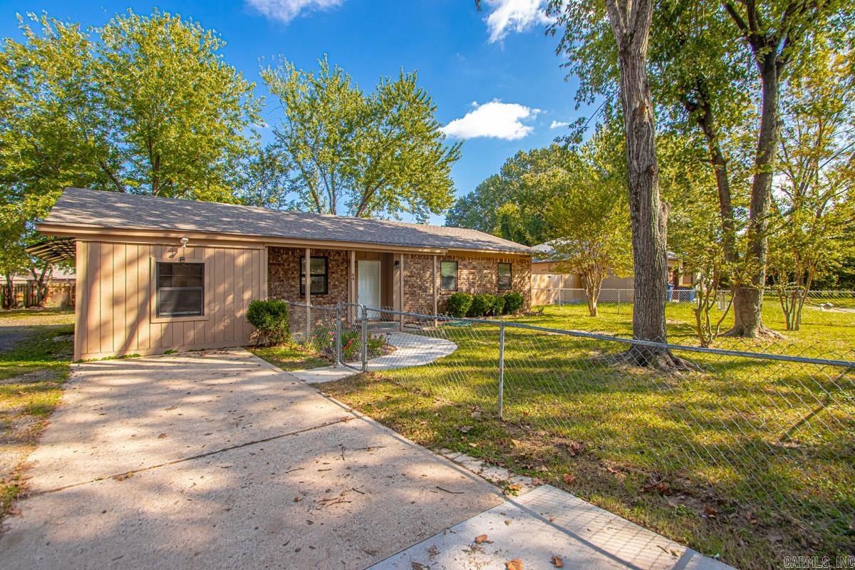 64 ST JOHN ST  Cabot, AR
