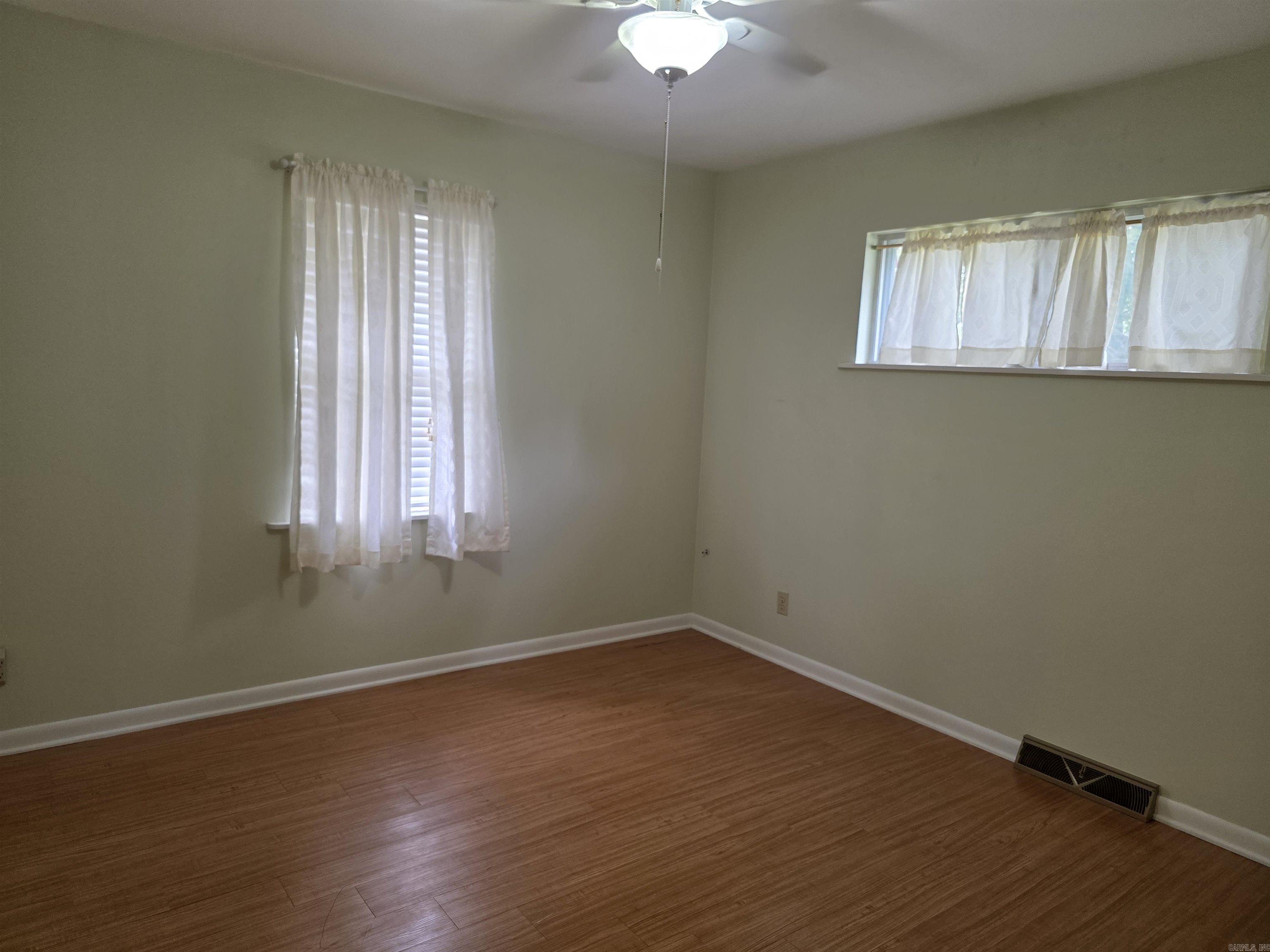 1100 Reine  Mena, AR