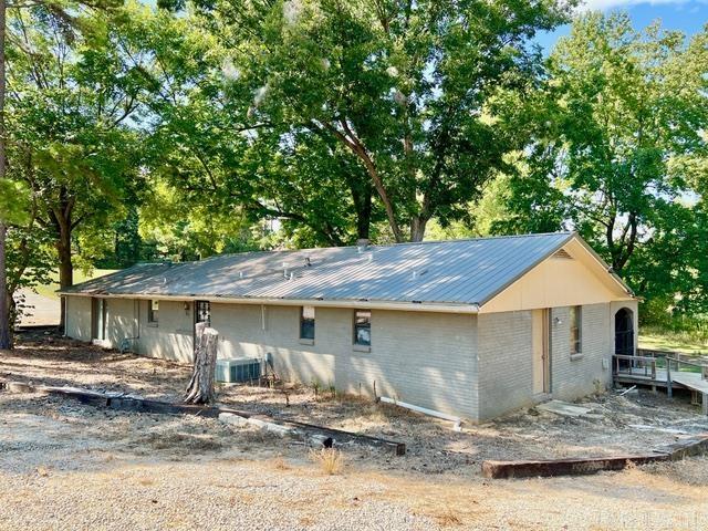 293 matthews  Black Rock, AR