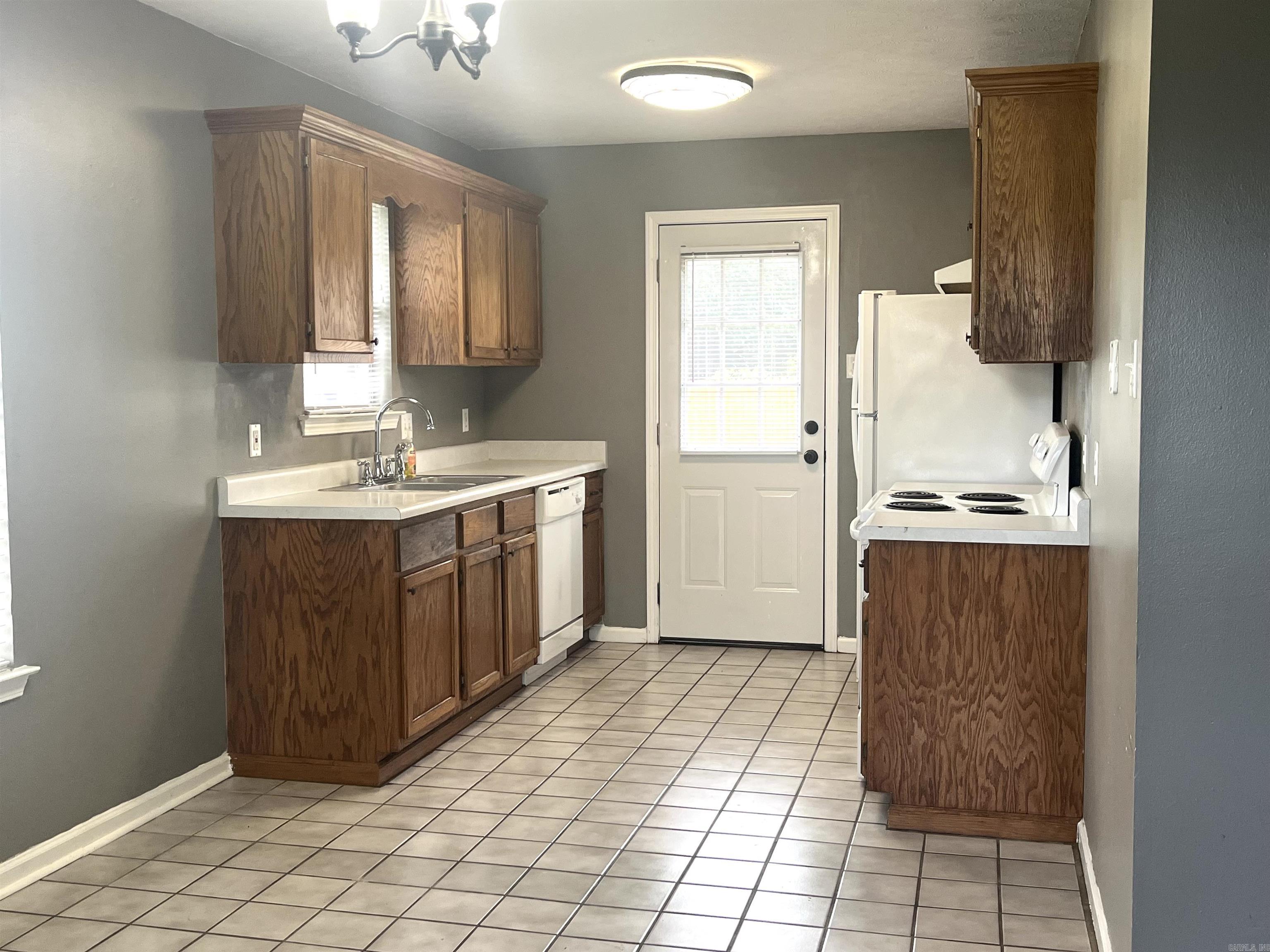 3915 Gabrial  Conway, AR