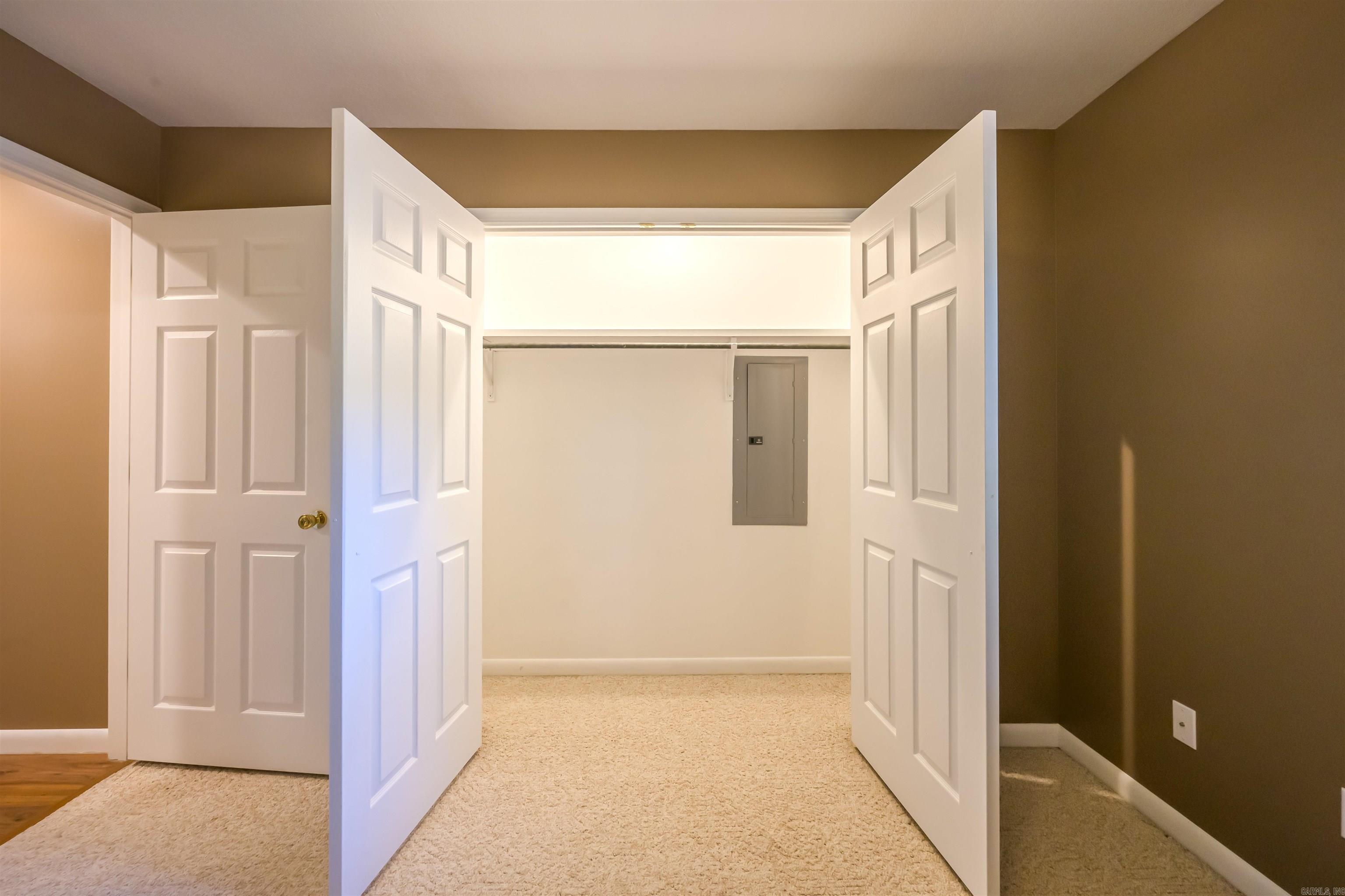 8 Oak Meadow  Batesville, AR