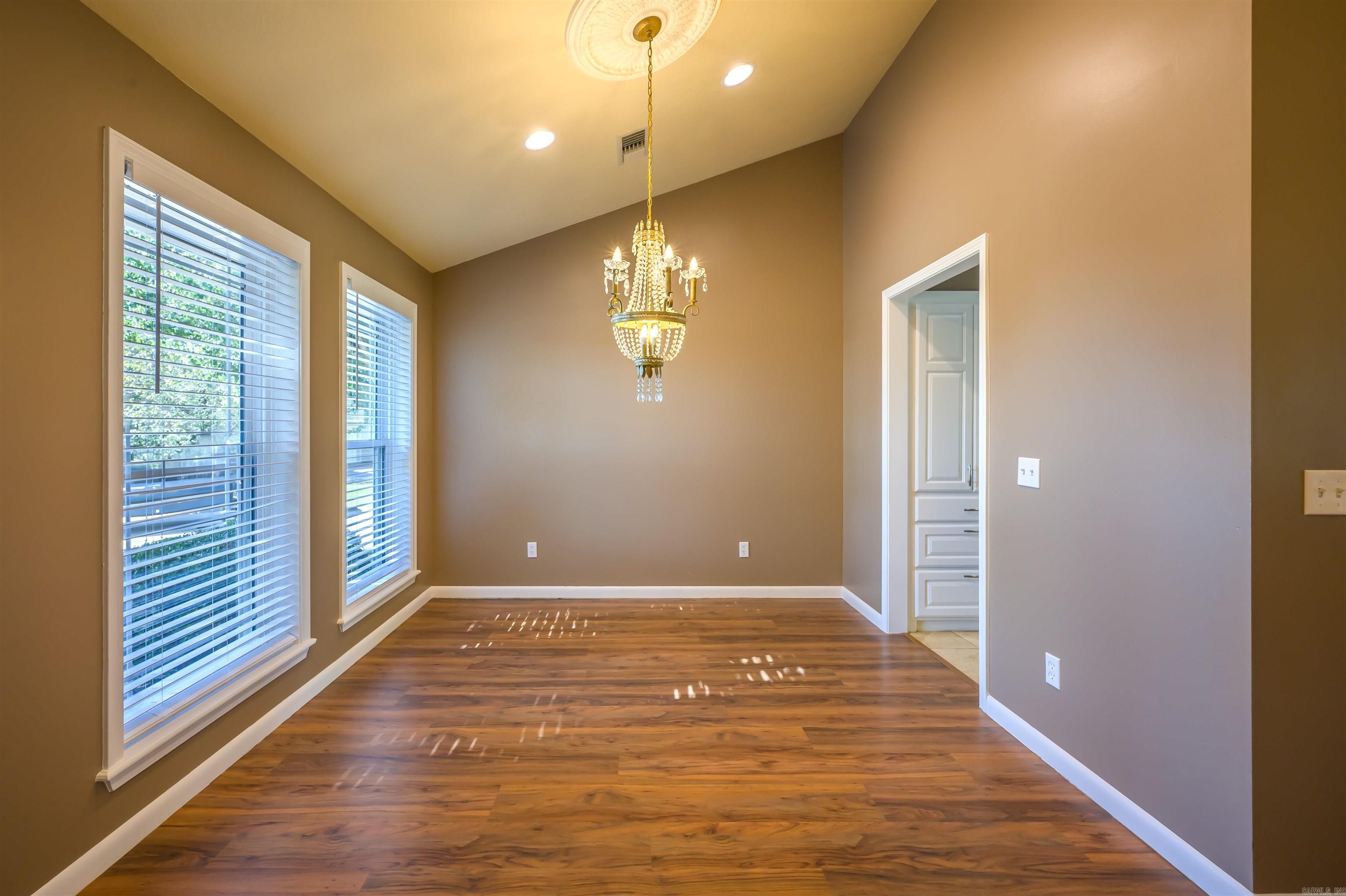 8 Oak Meadow  Batesville, AR
