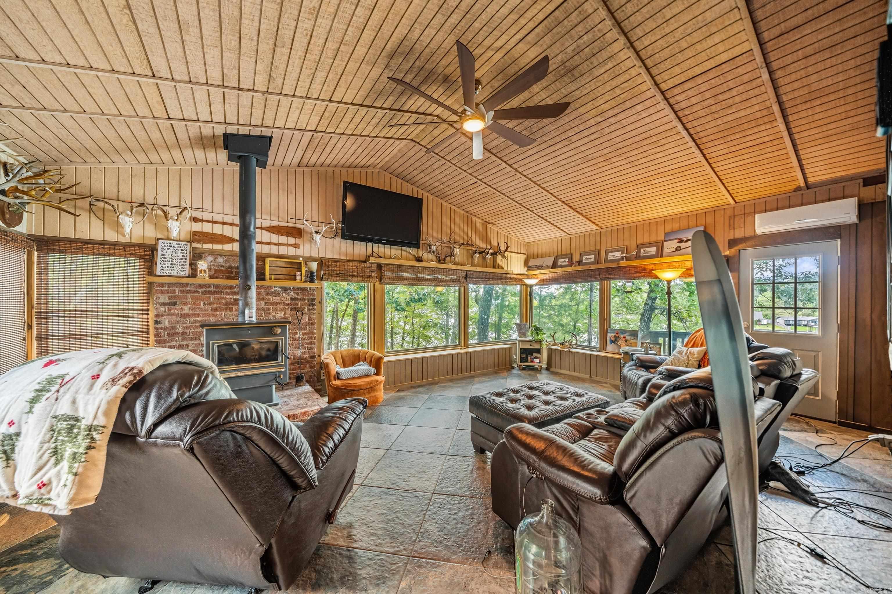 1323 Timberlake Dr  Royal, AR