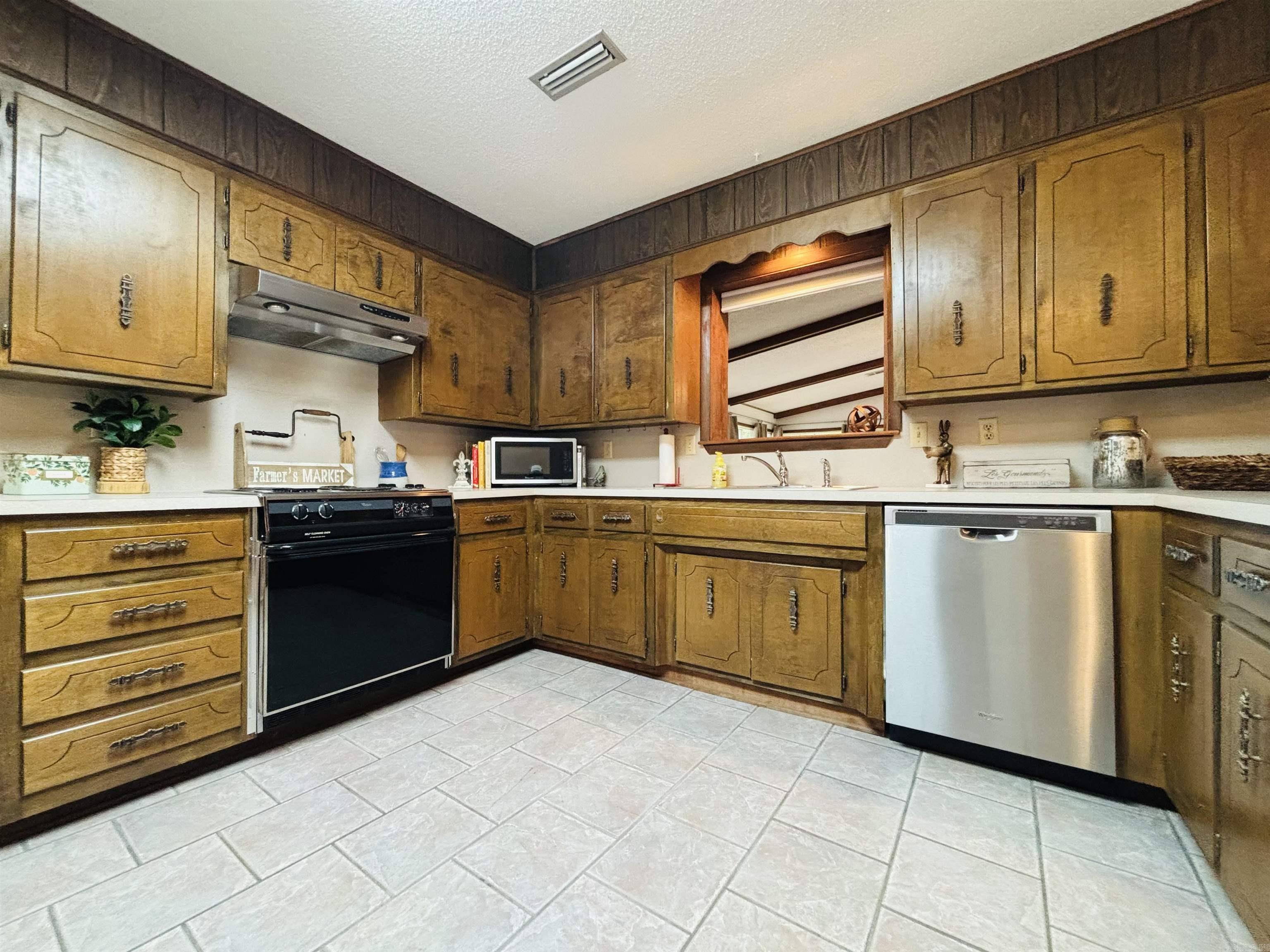 816 Teresa  Benton, AR