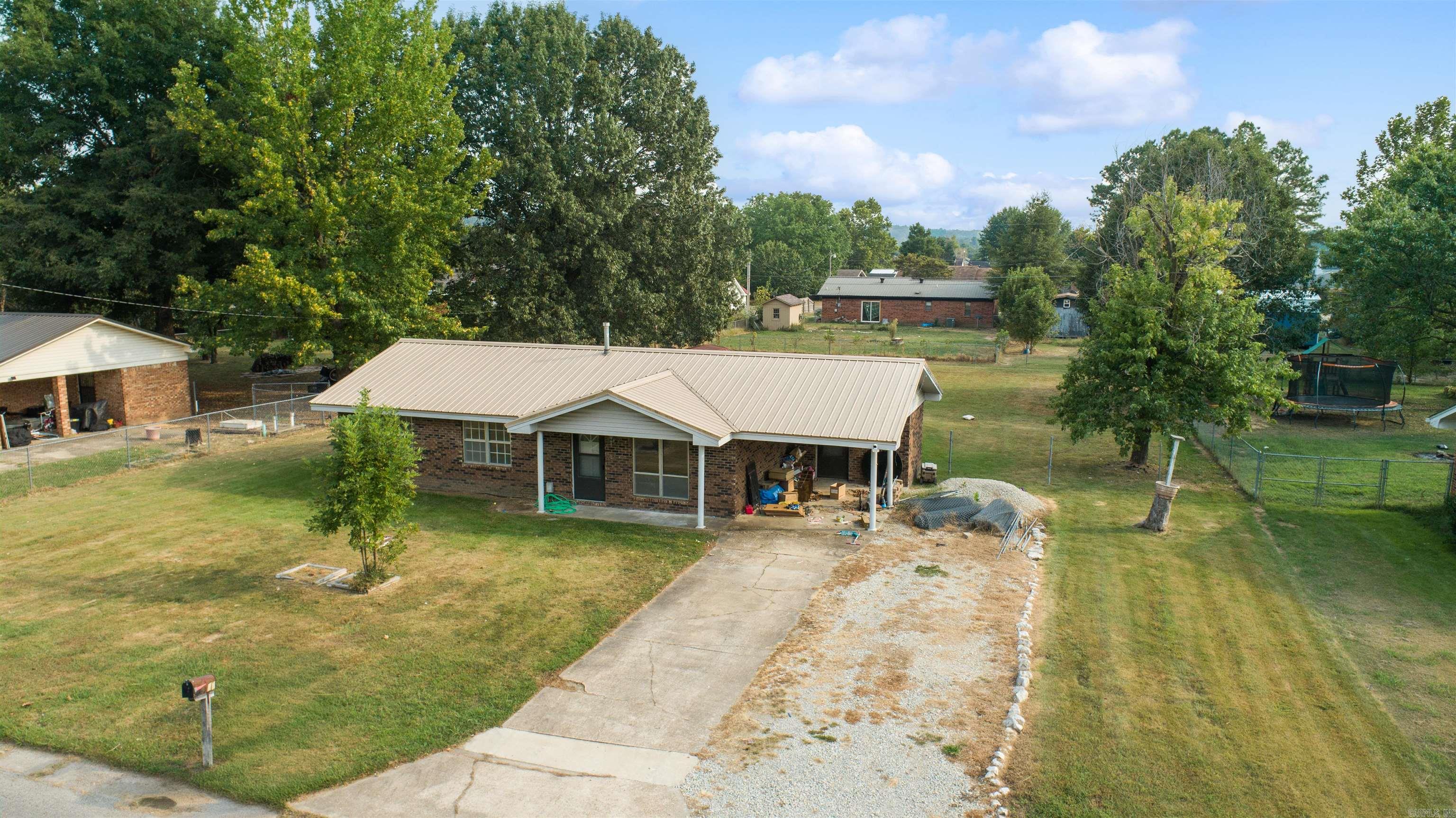 307 carson  Bono, AR