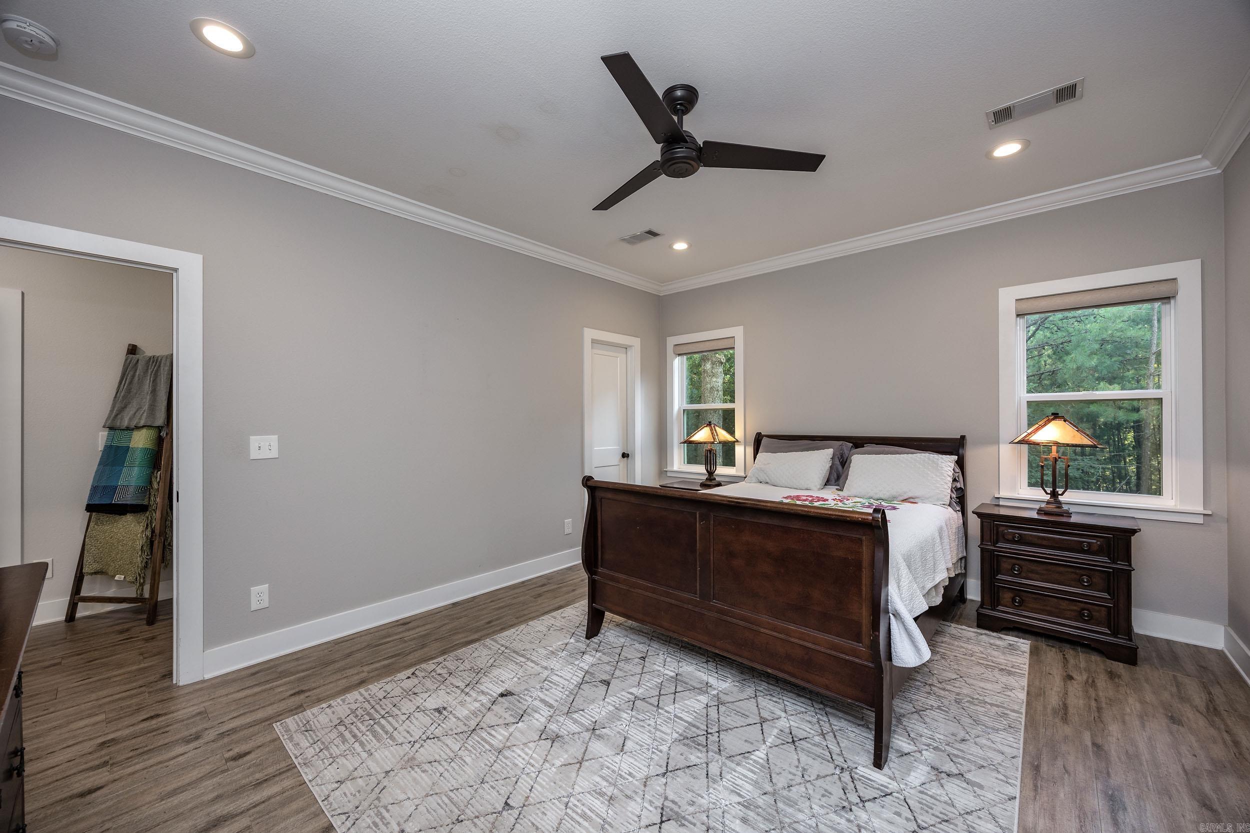 225 Red Hawk  Paron, AR