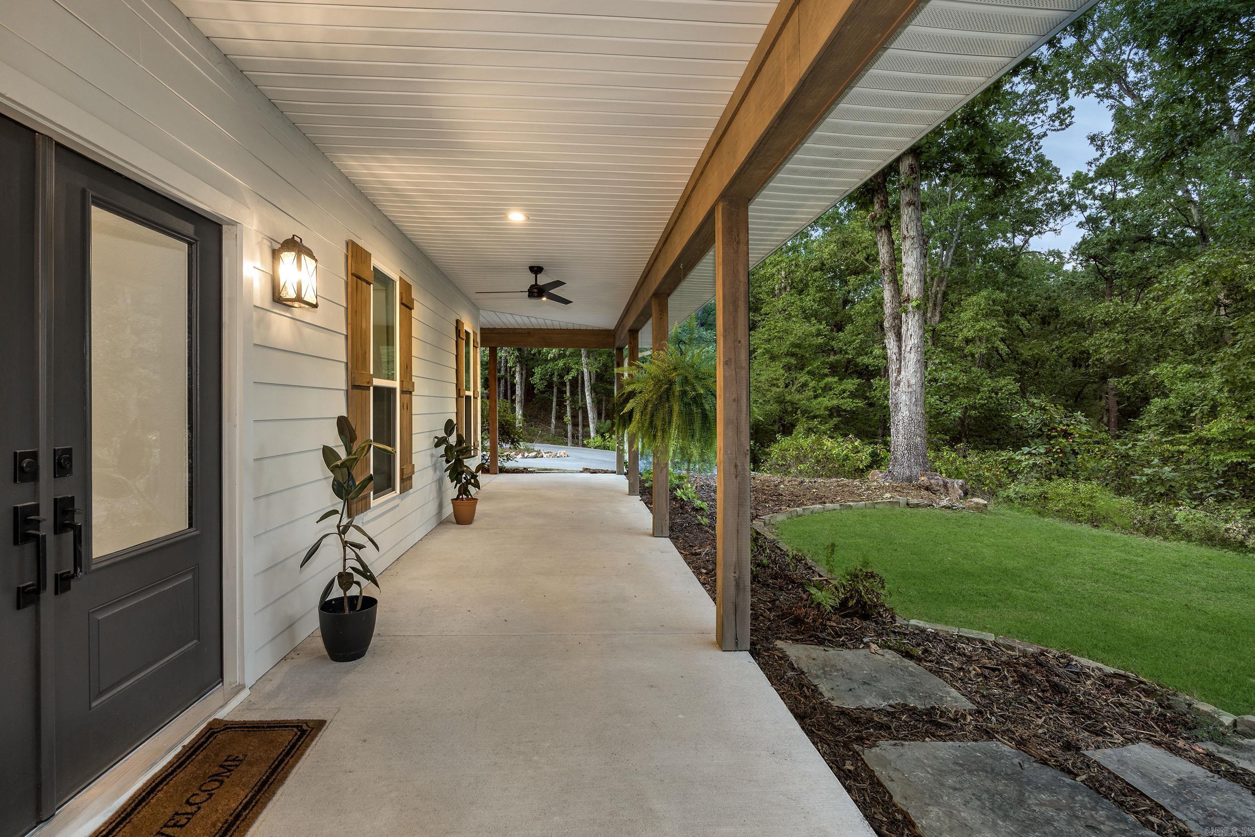 225 Red Hawk  Paron, AR