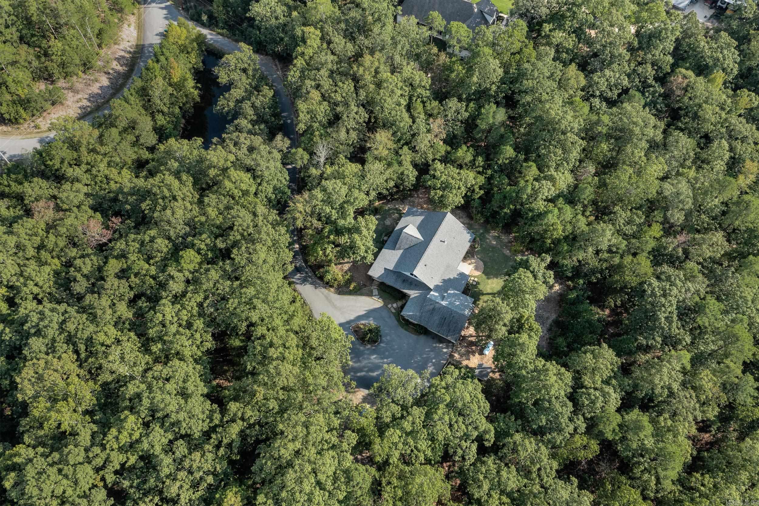 225 Red Hawk  Paron, AR