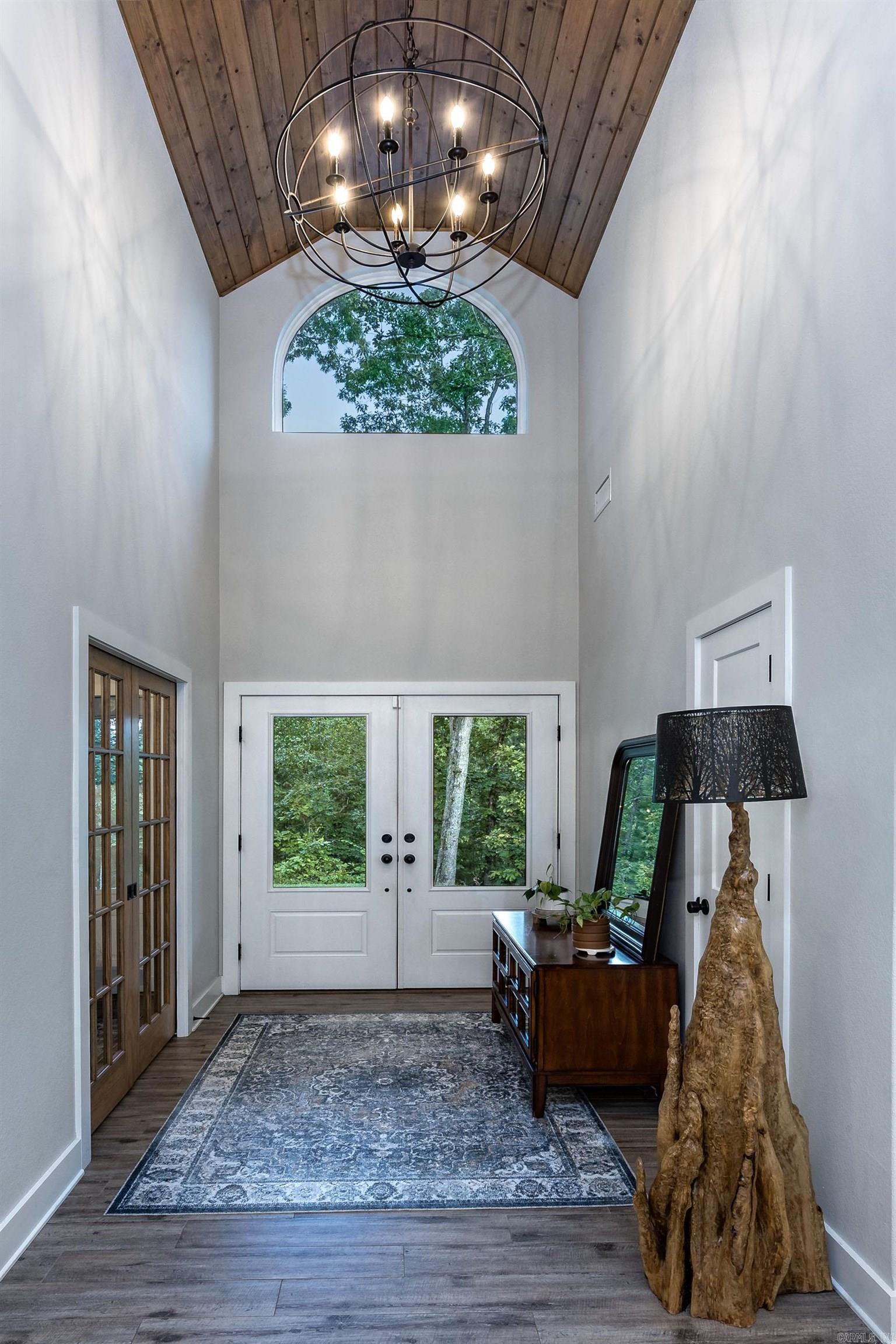 225 Red Hawk  Paron, AR