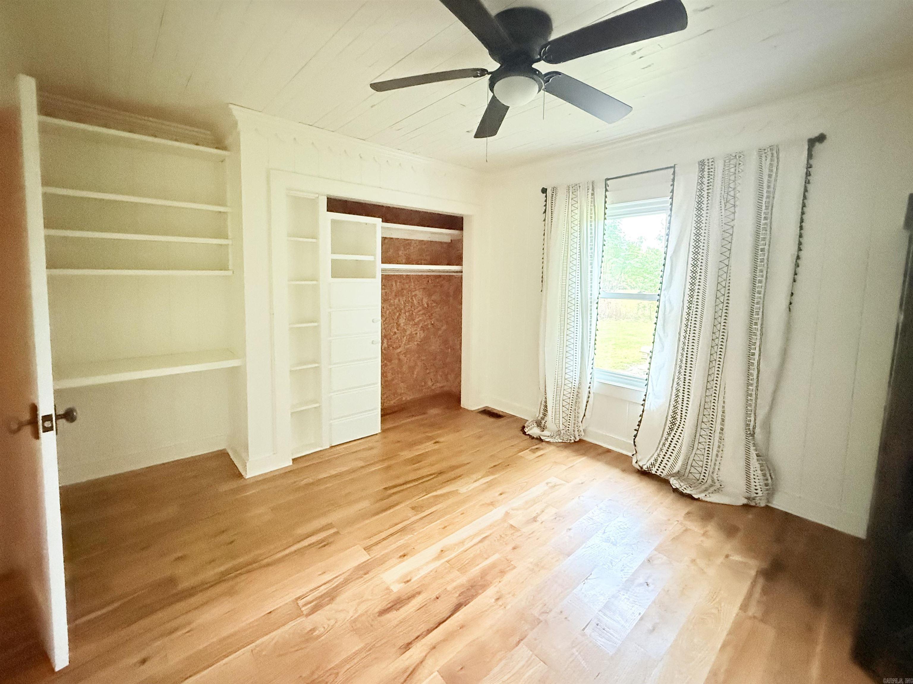 1141 Walnut Valley  Hot Springs, AR