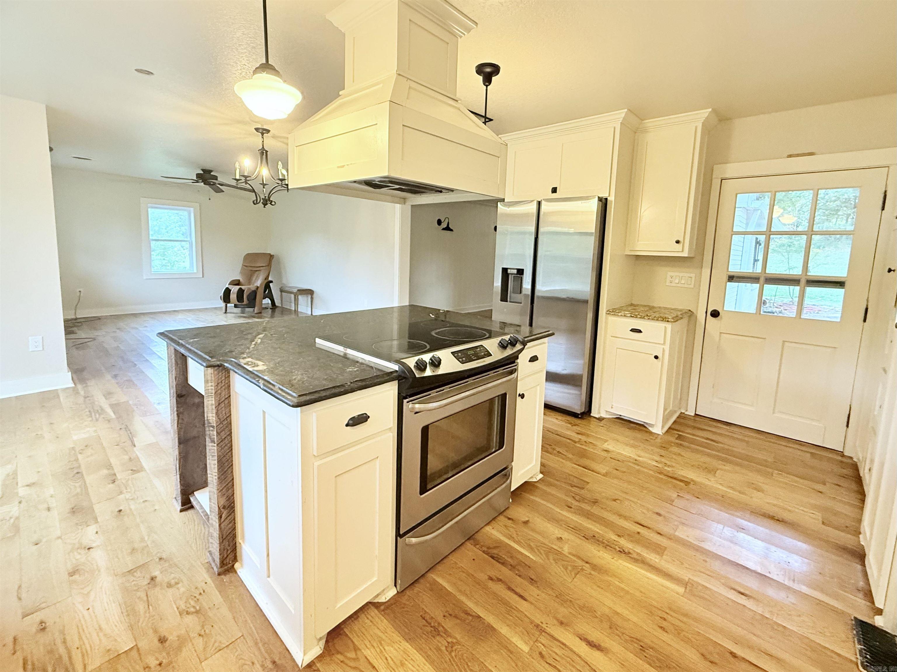 1141 Walnut Valley  Hot Springs, AR