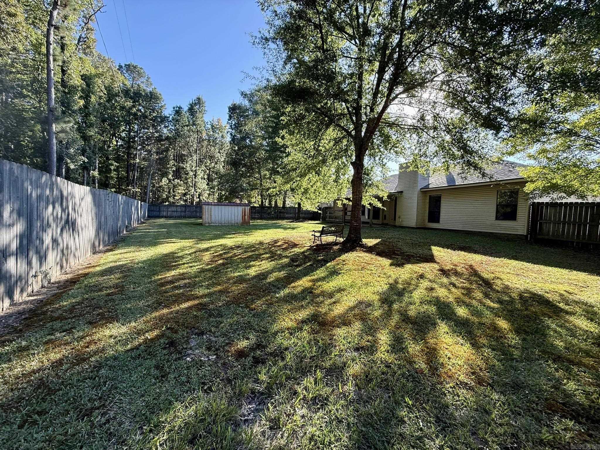 203 Honeysuckle Hills  Redfield, AR
