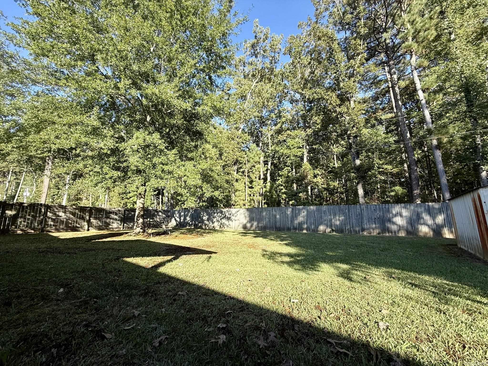203 Honeysuckle Hills  Redfield, AR