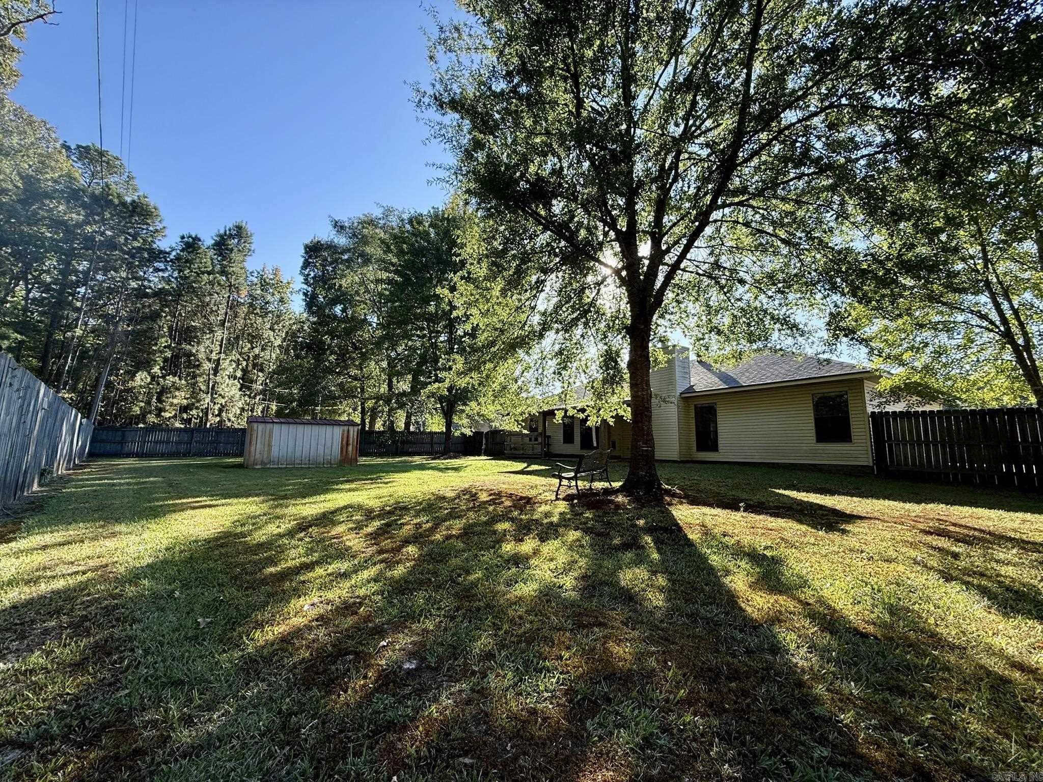 203 Honeysuckle Hills  Redfield, AR
