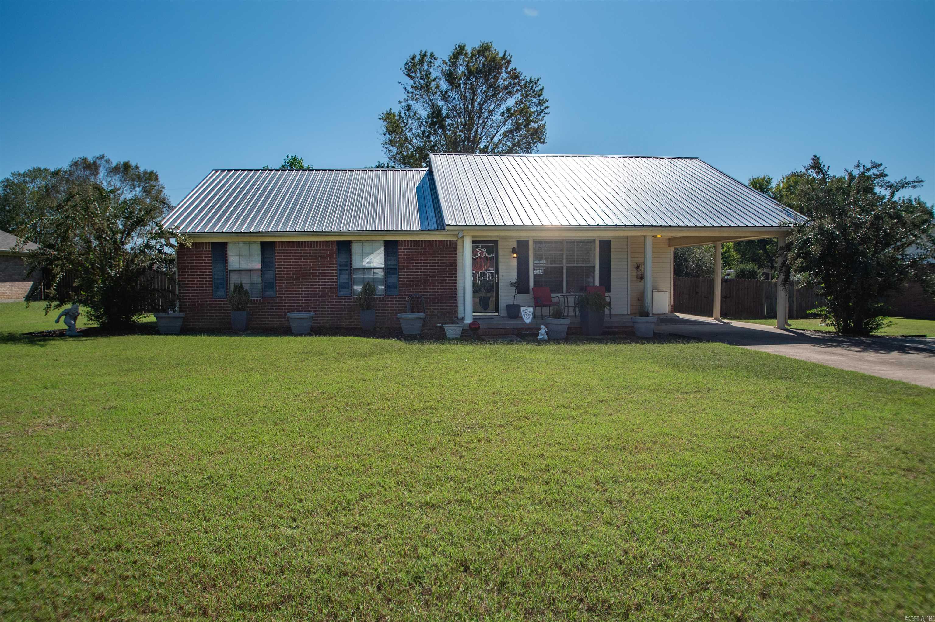 1805 Peachwood  Beebe, AR