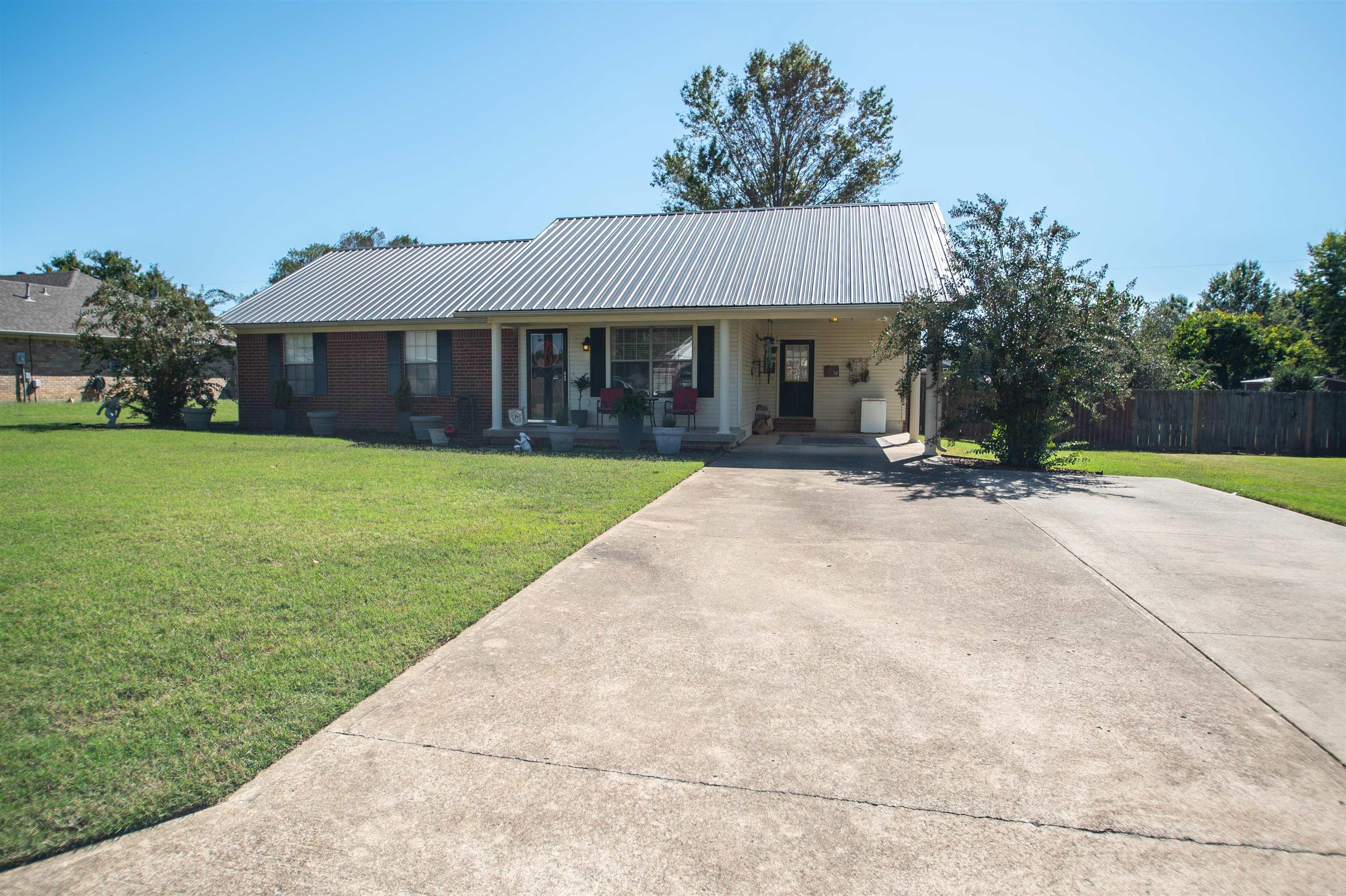 1805 Peachwood  Beebe, AR