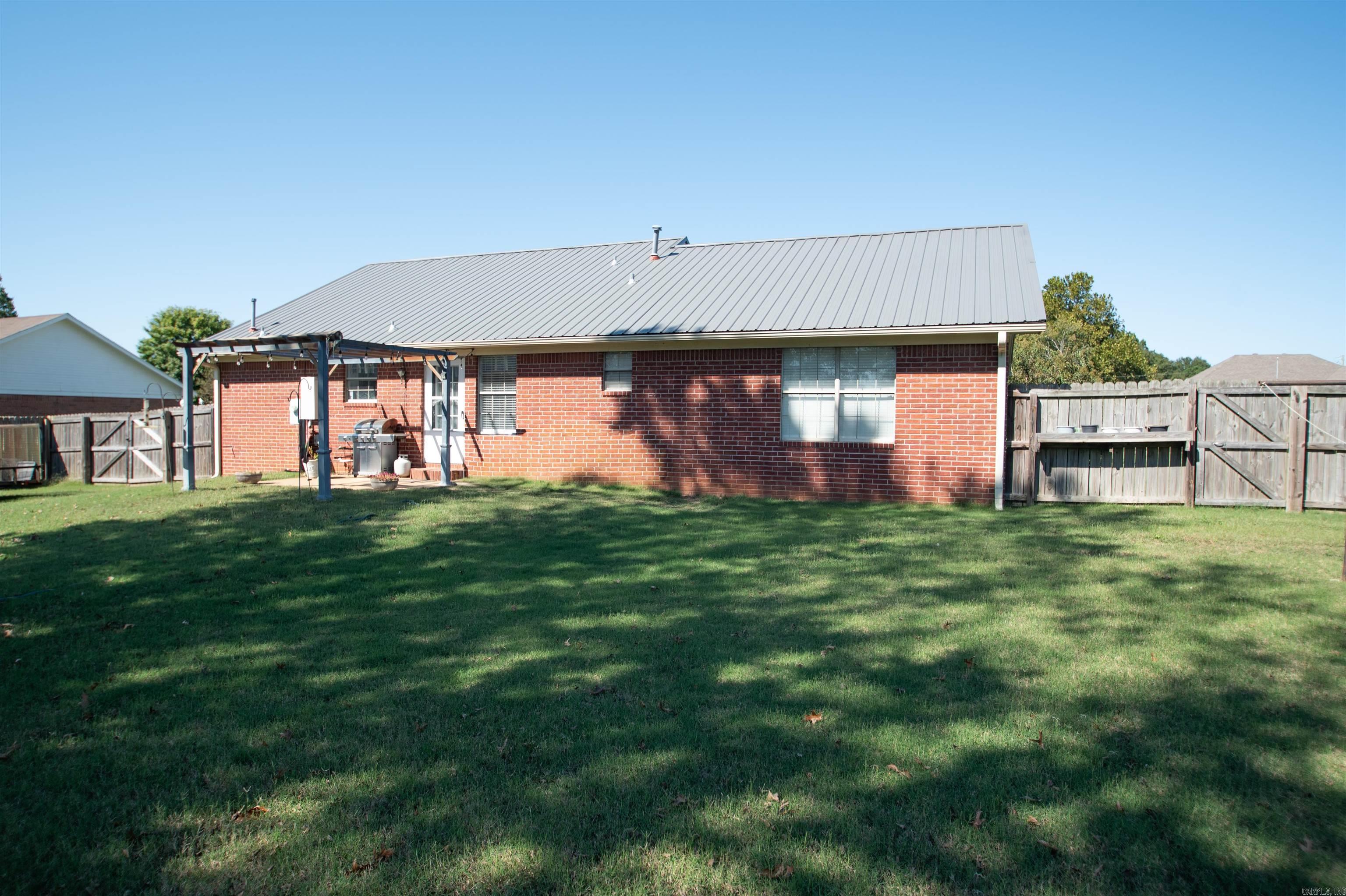 1805 Peachwood  Beebe, AR