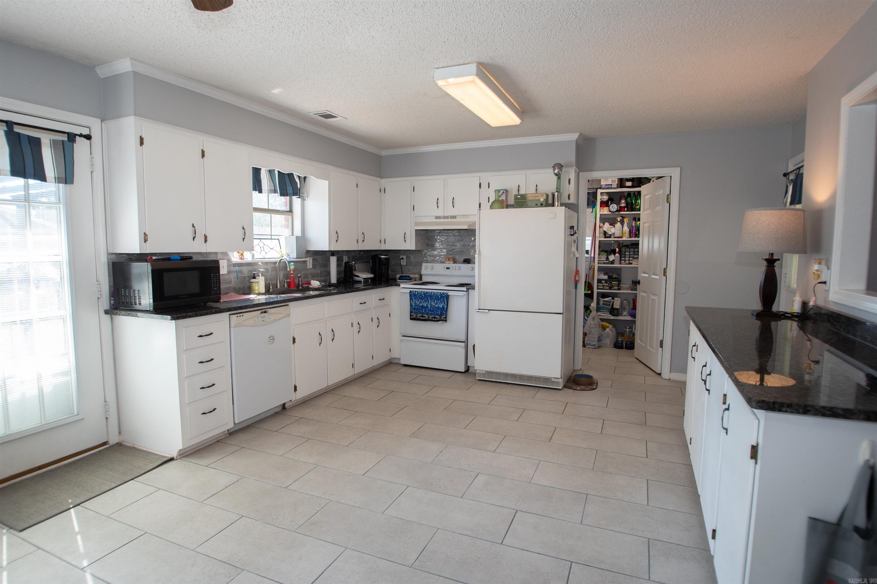 1805 Peachwood  Beebe, AR