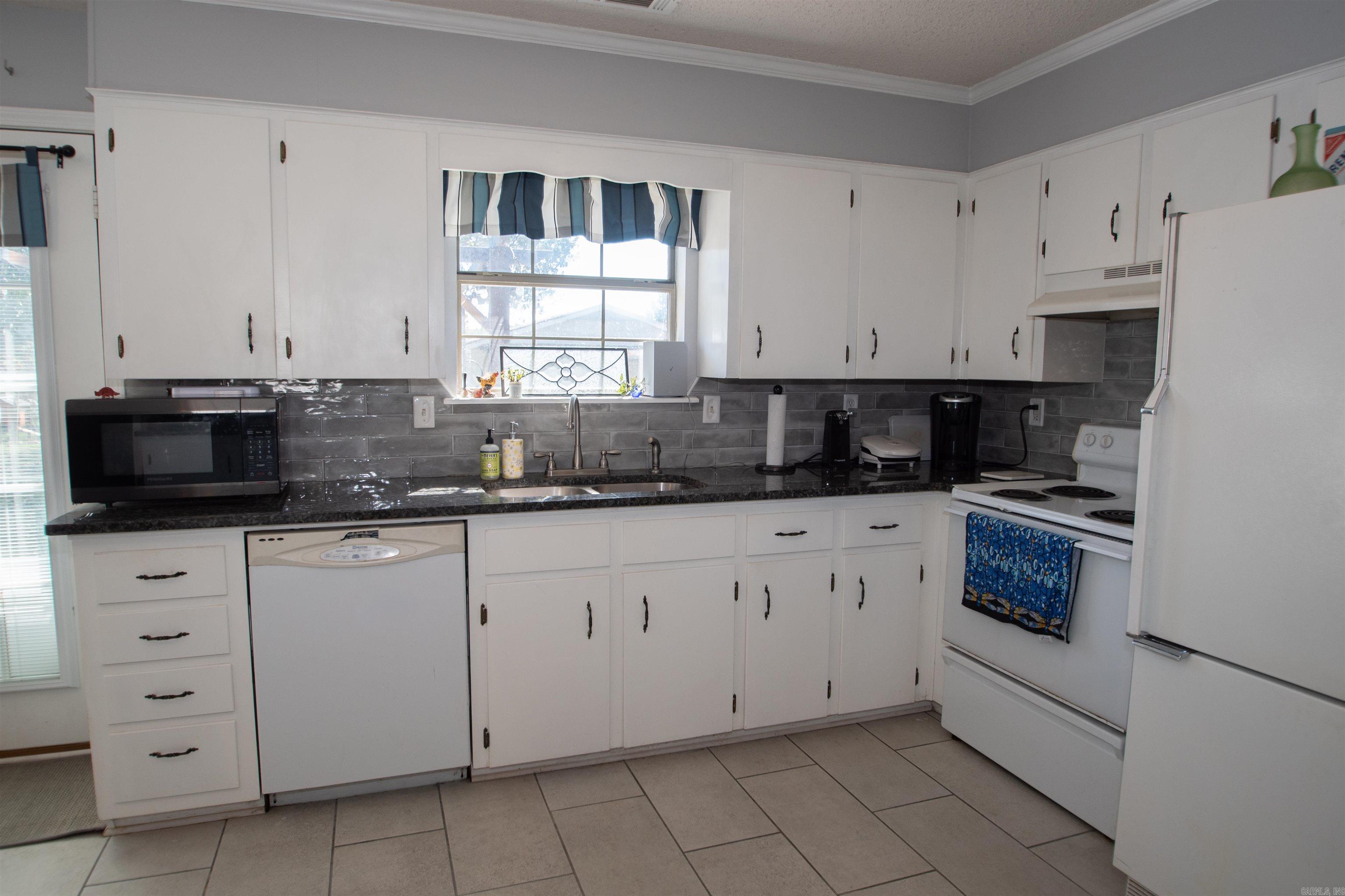 1805 Peachwood  Beebe, AR