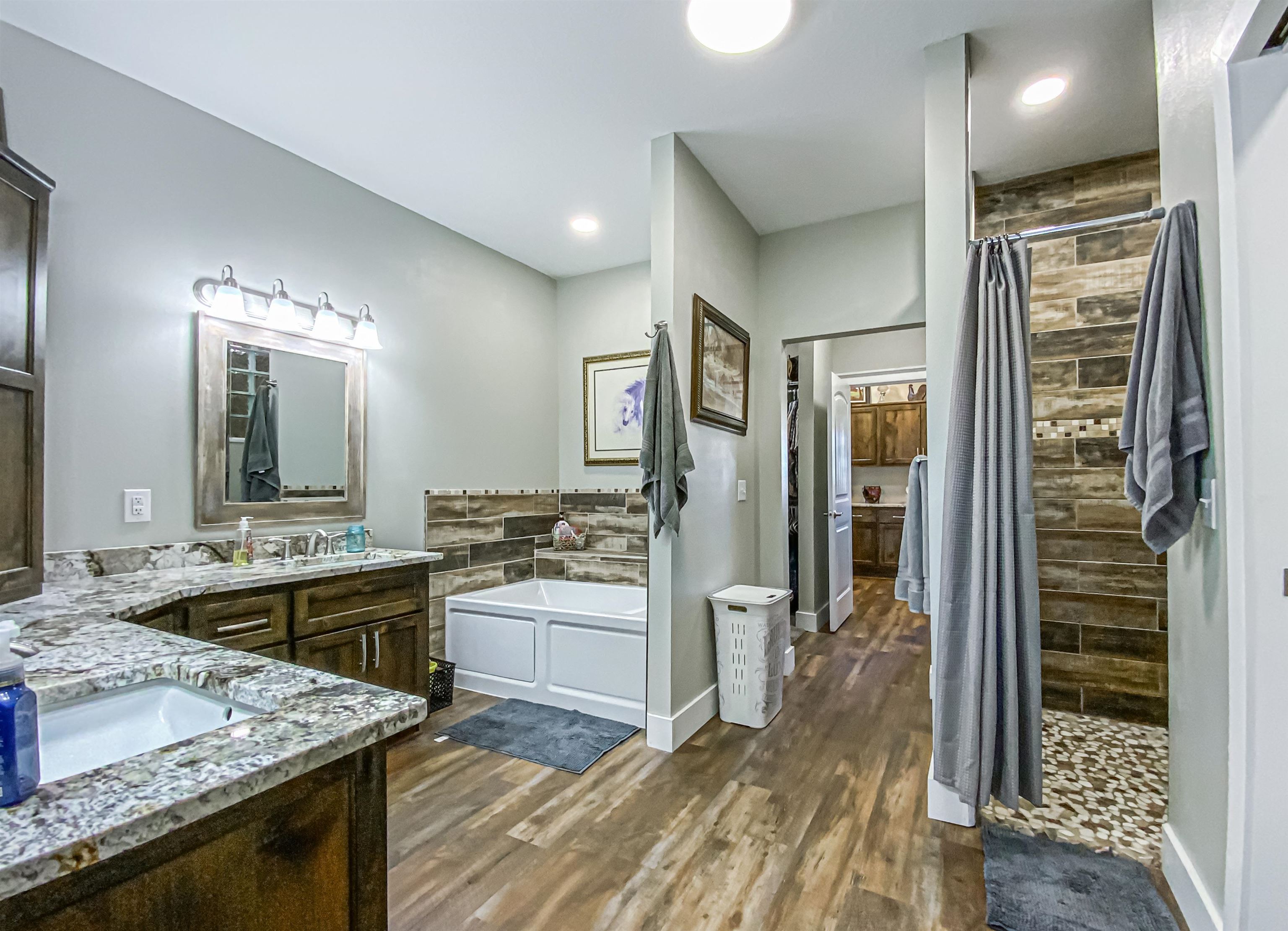 1957 Rockwood Rd  Viola, AR