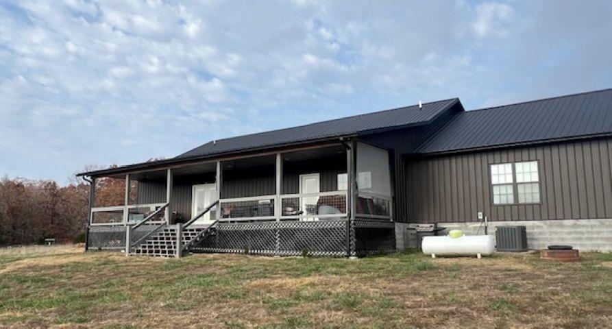 1957 Rockwood Rd  Viola, AR