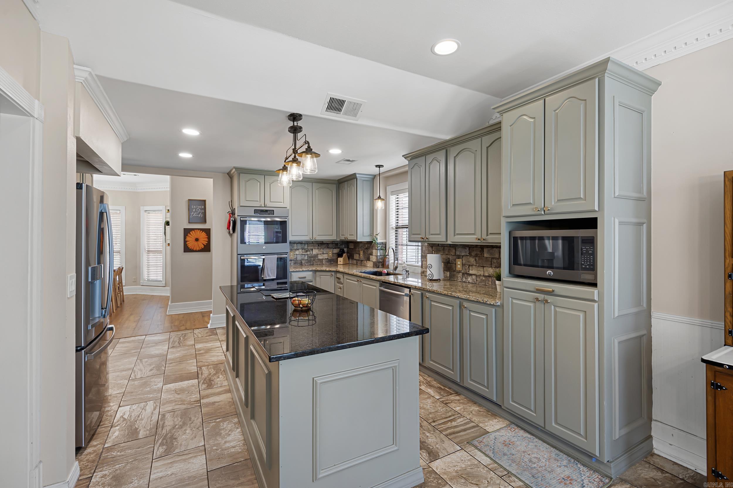 236 Meadow  Russellville, AR