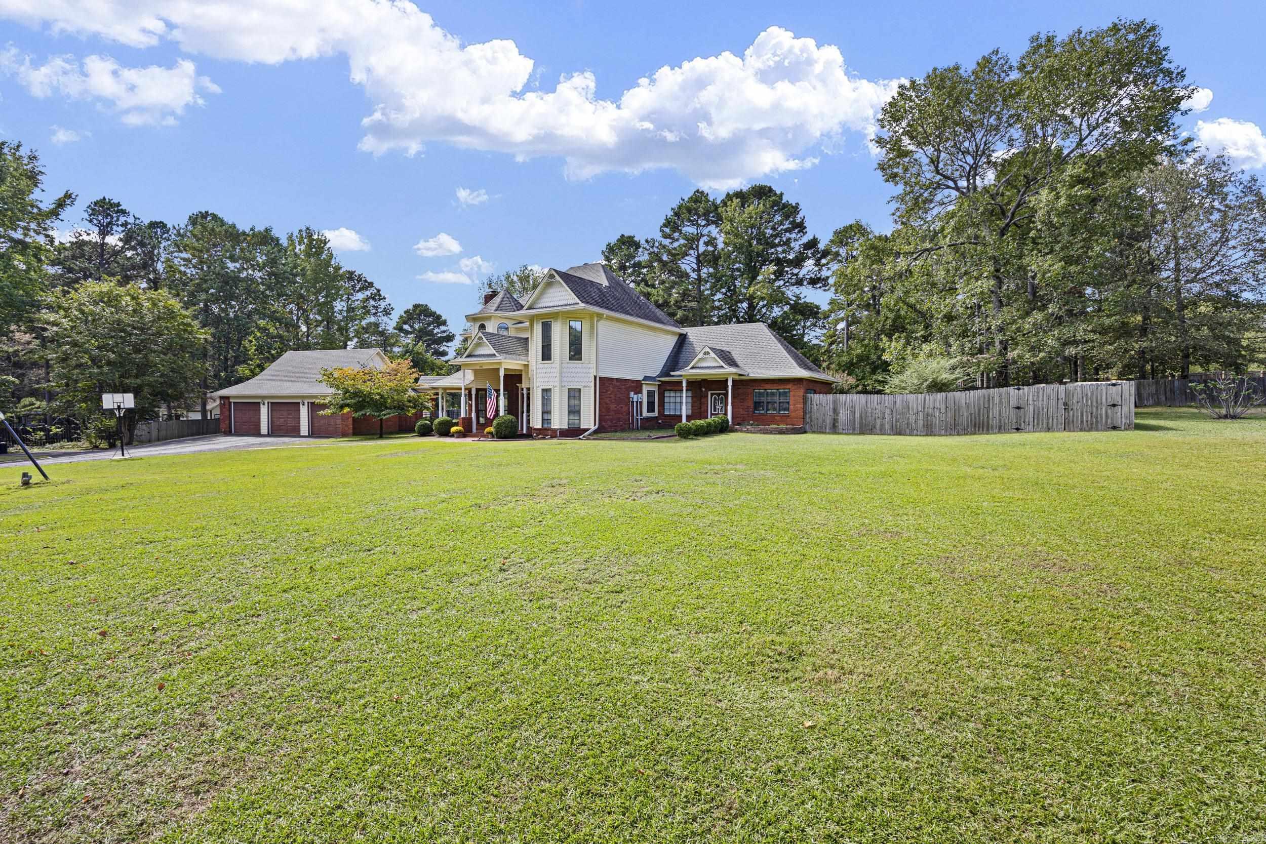 236 Meadow  Russellville, AR