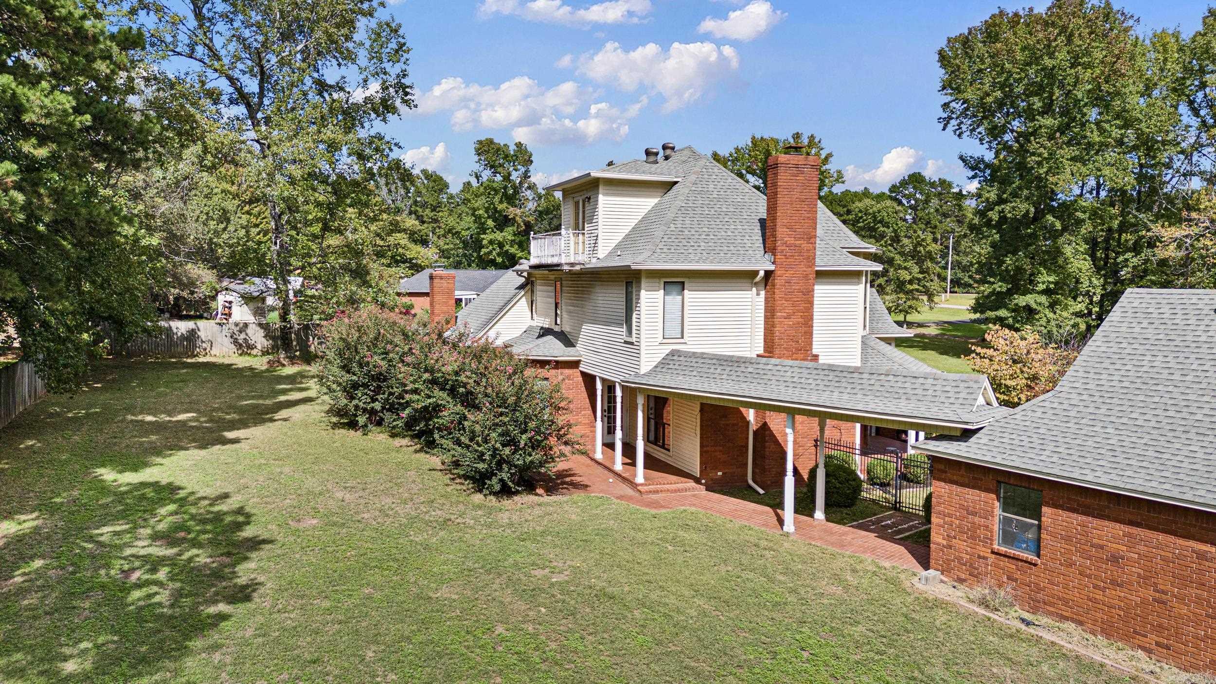 236 Meadow  Russellville, AR