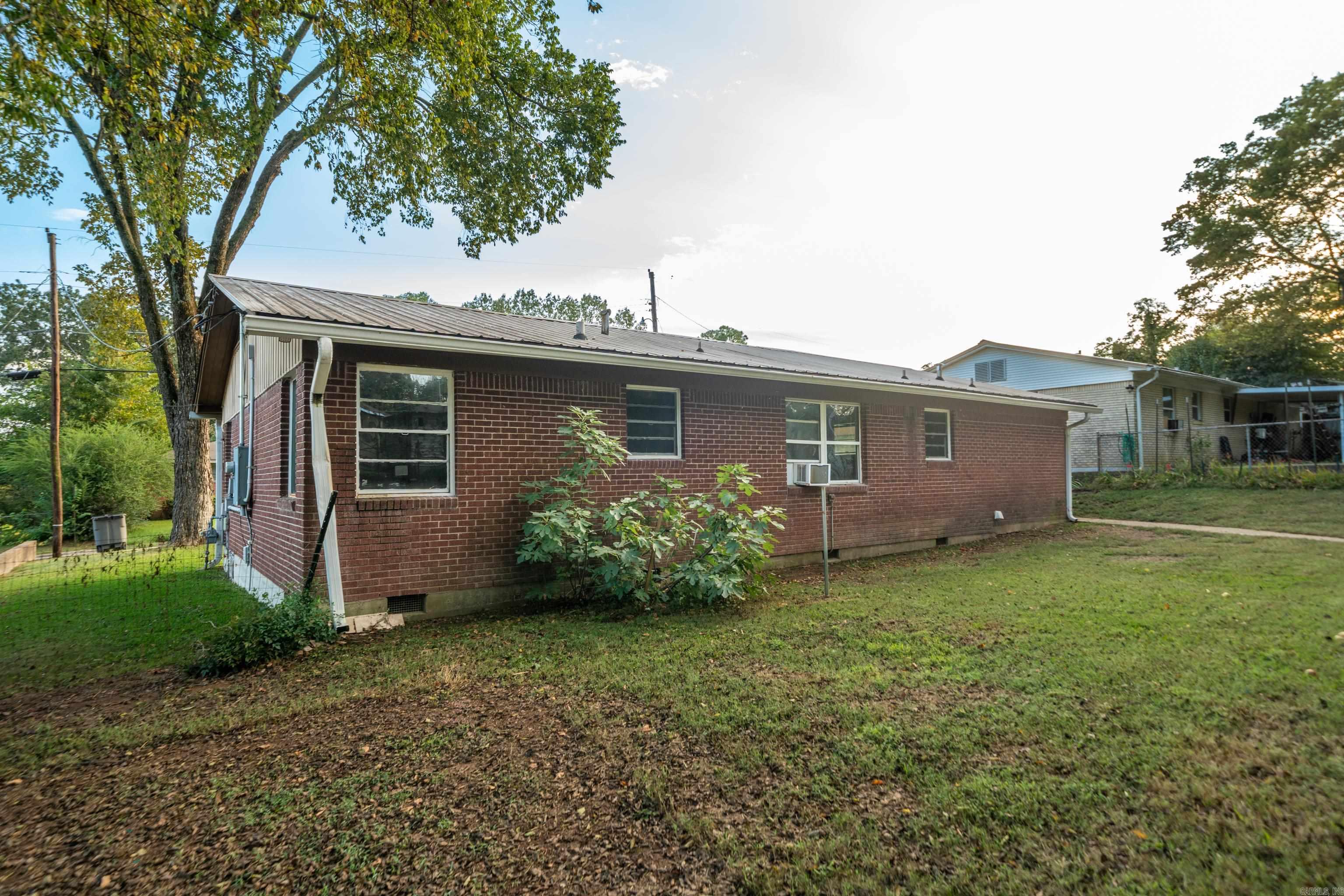806 Woodlawn  Hot Springs, AR