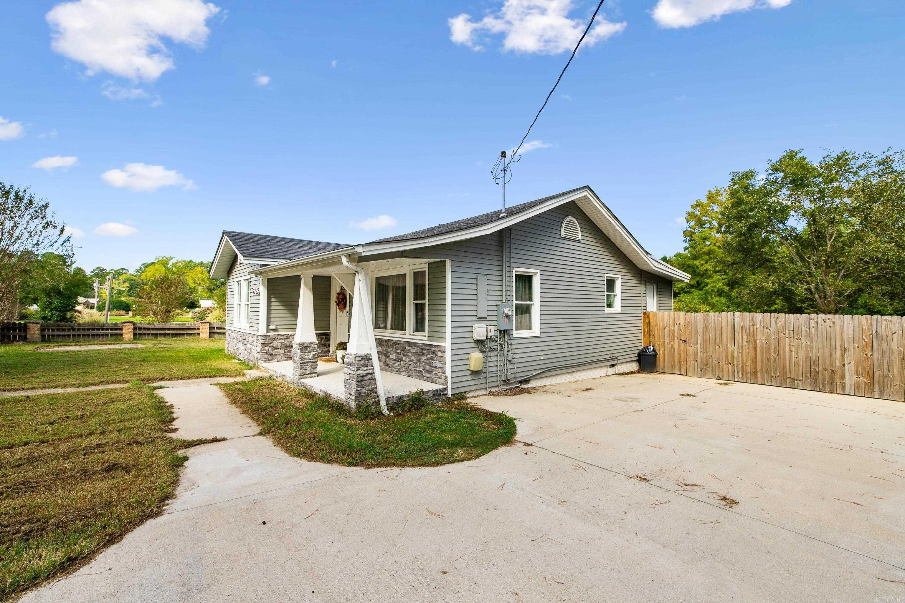 3222 Silica Heights  Benton, AR