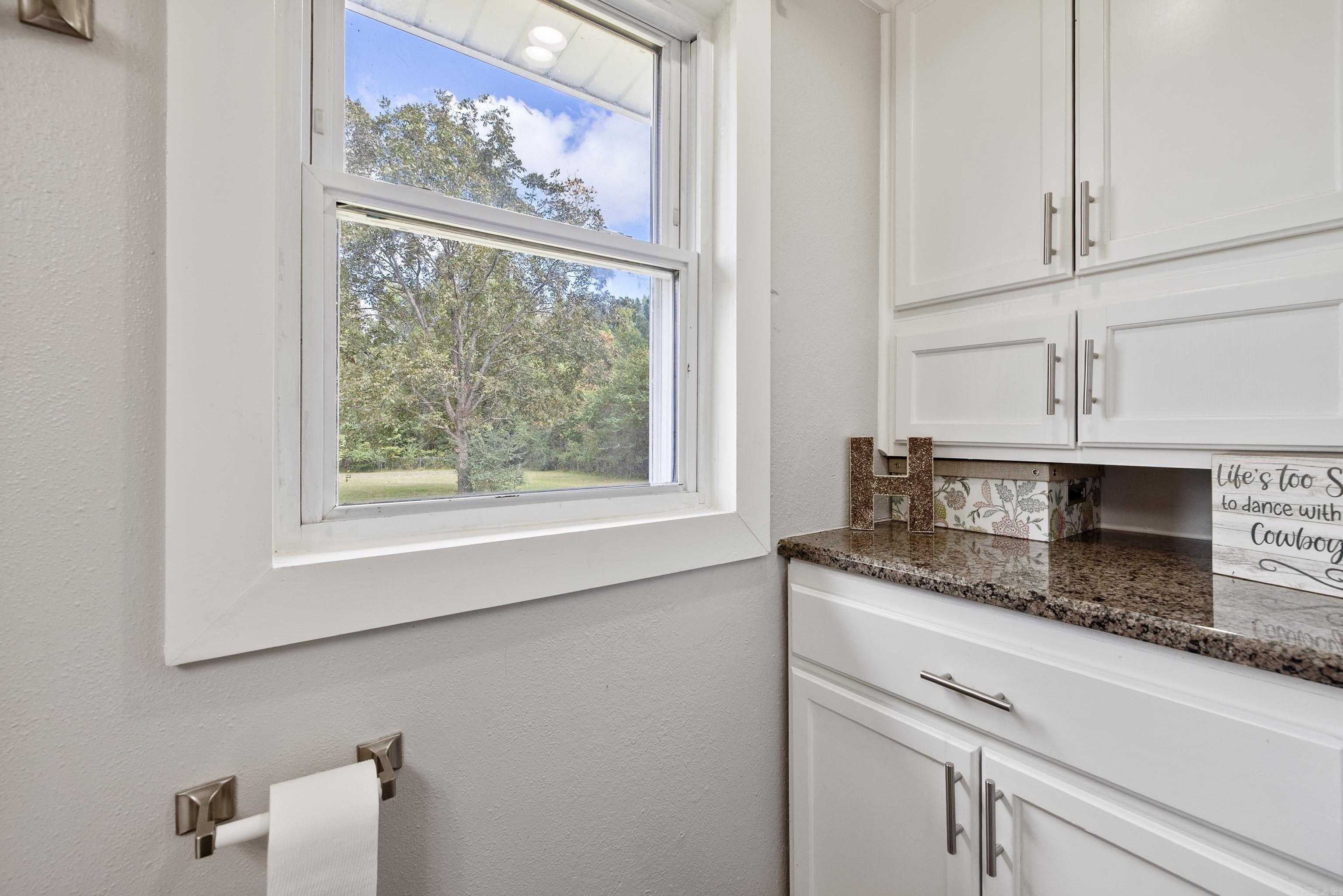 3222 Silica Heights  Benton, AR