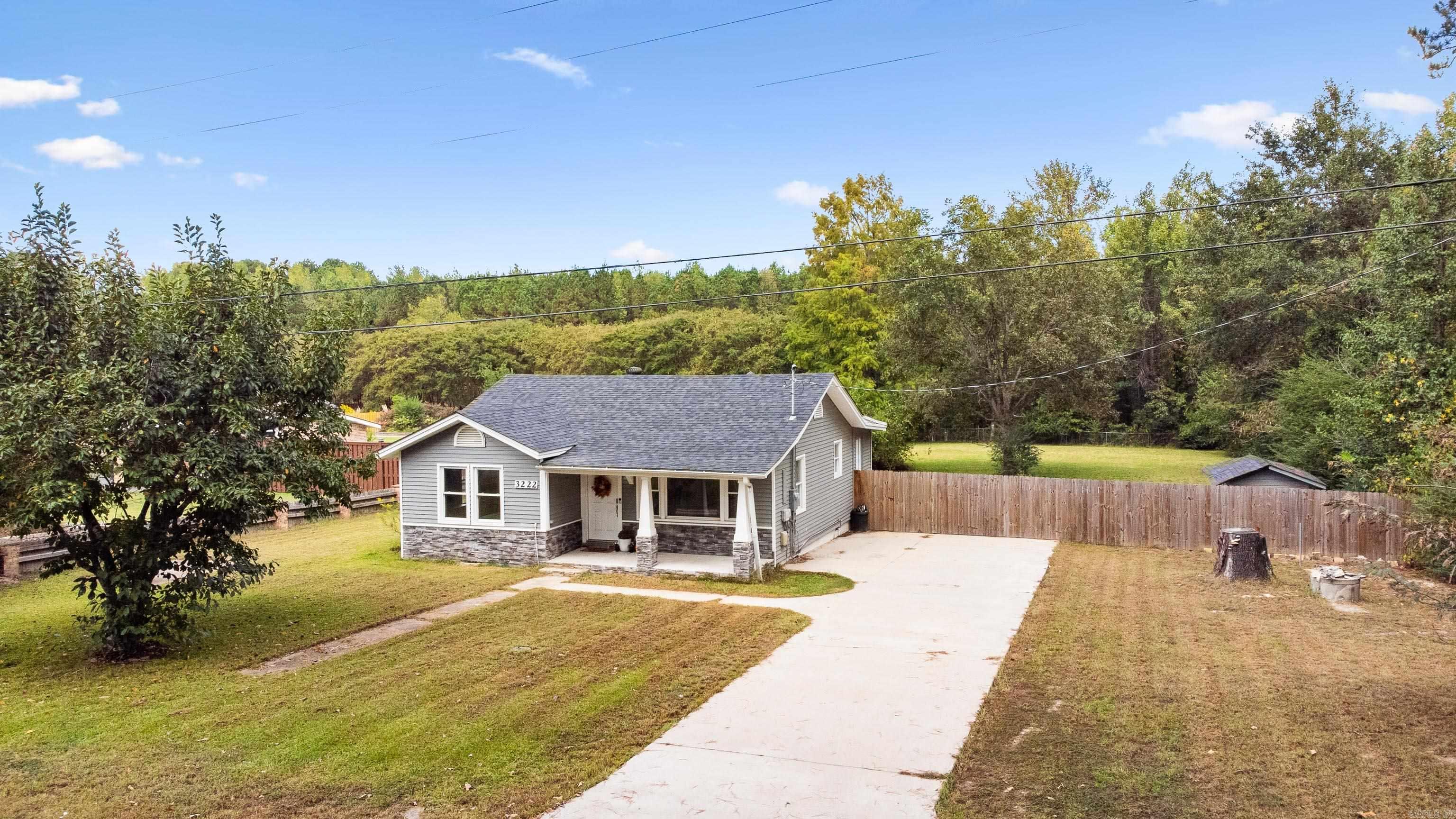3222 Silica Heights  Benton, AR