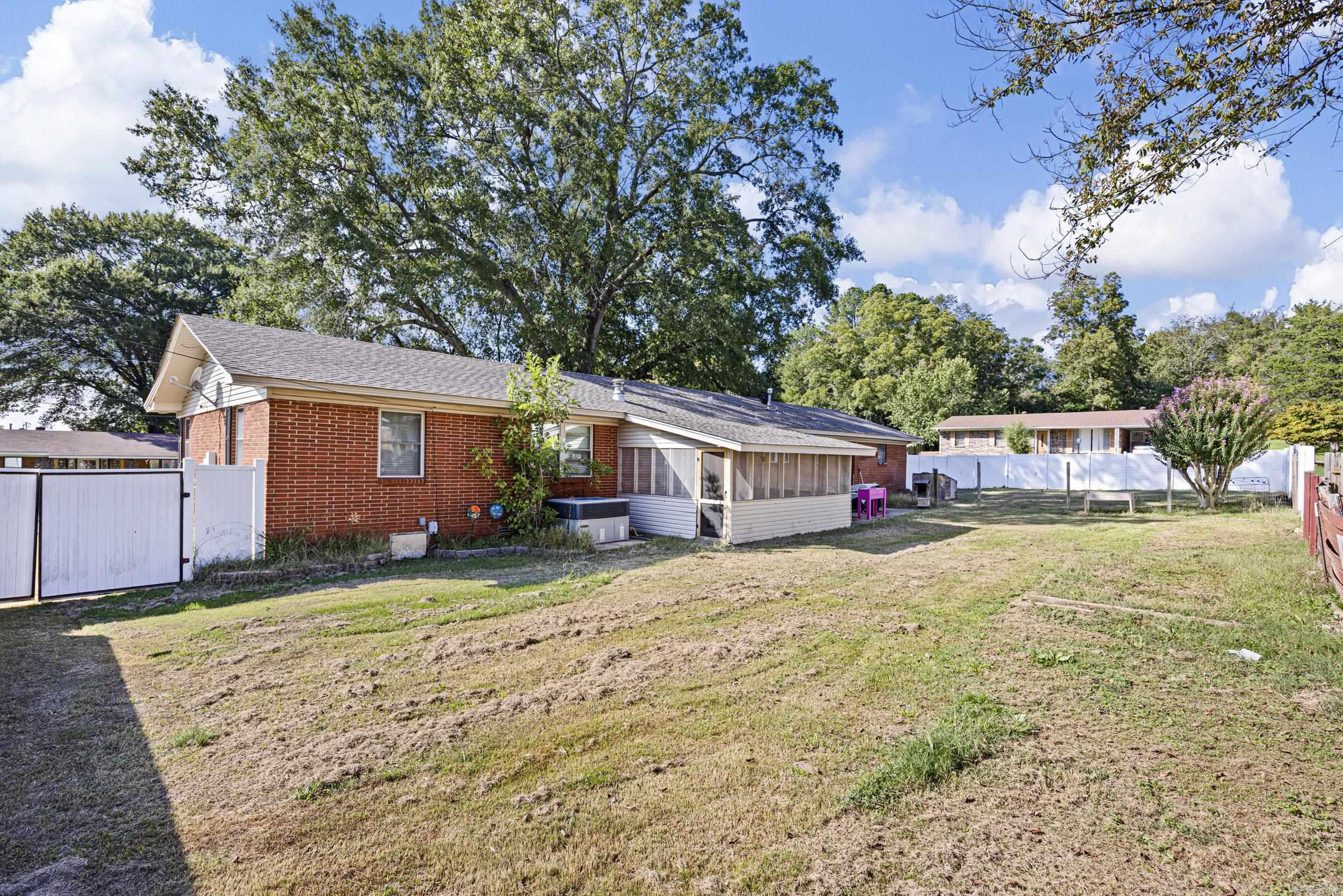 401 Massey  Morrilton, AR
