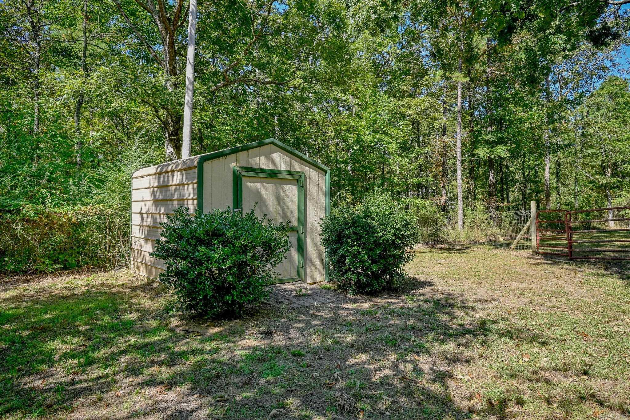 123 Folsom  Mena, AR