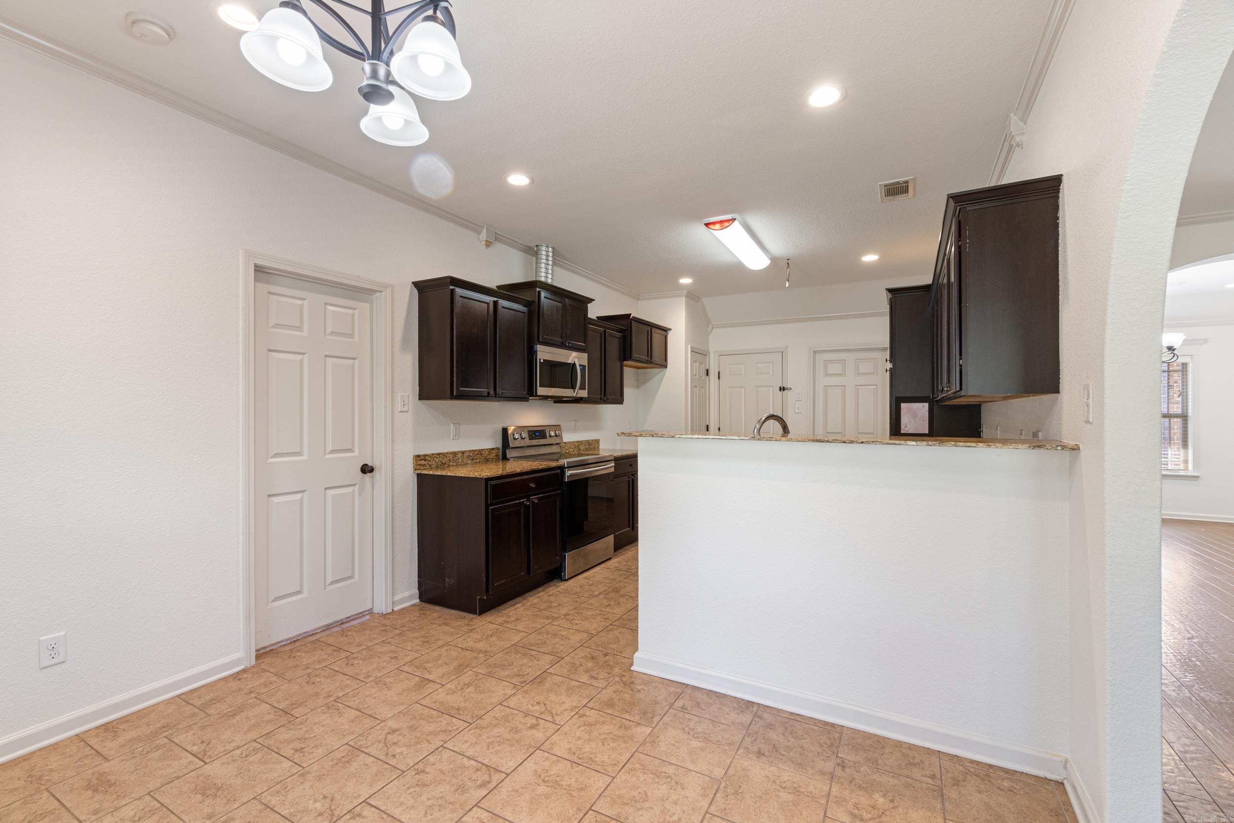 83 Earnhardt  Cabot, AR