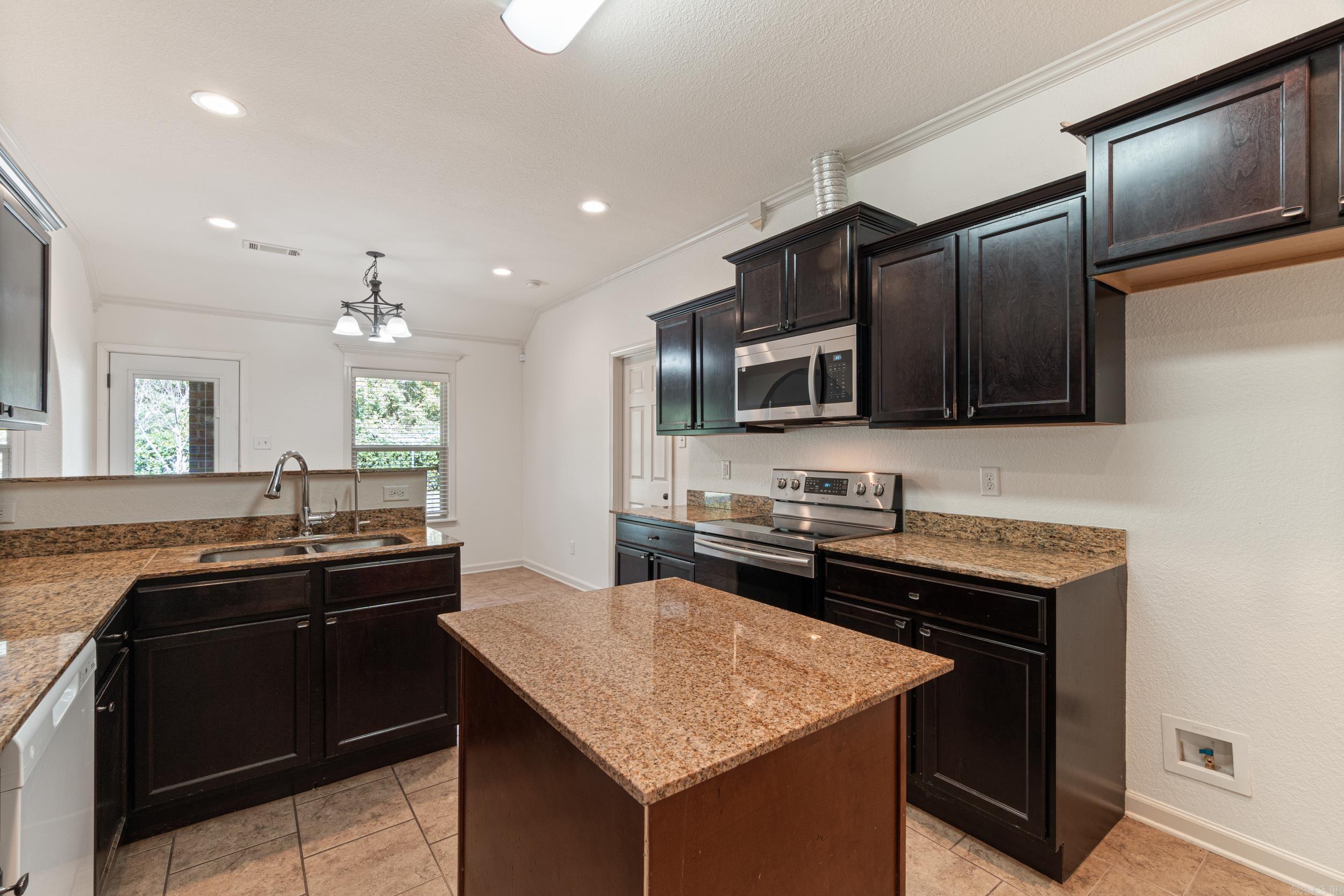 83 Earnhardt  Cabot, AR