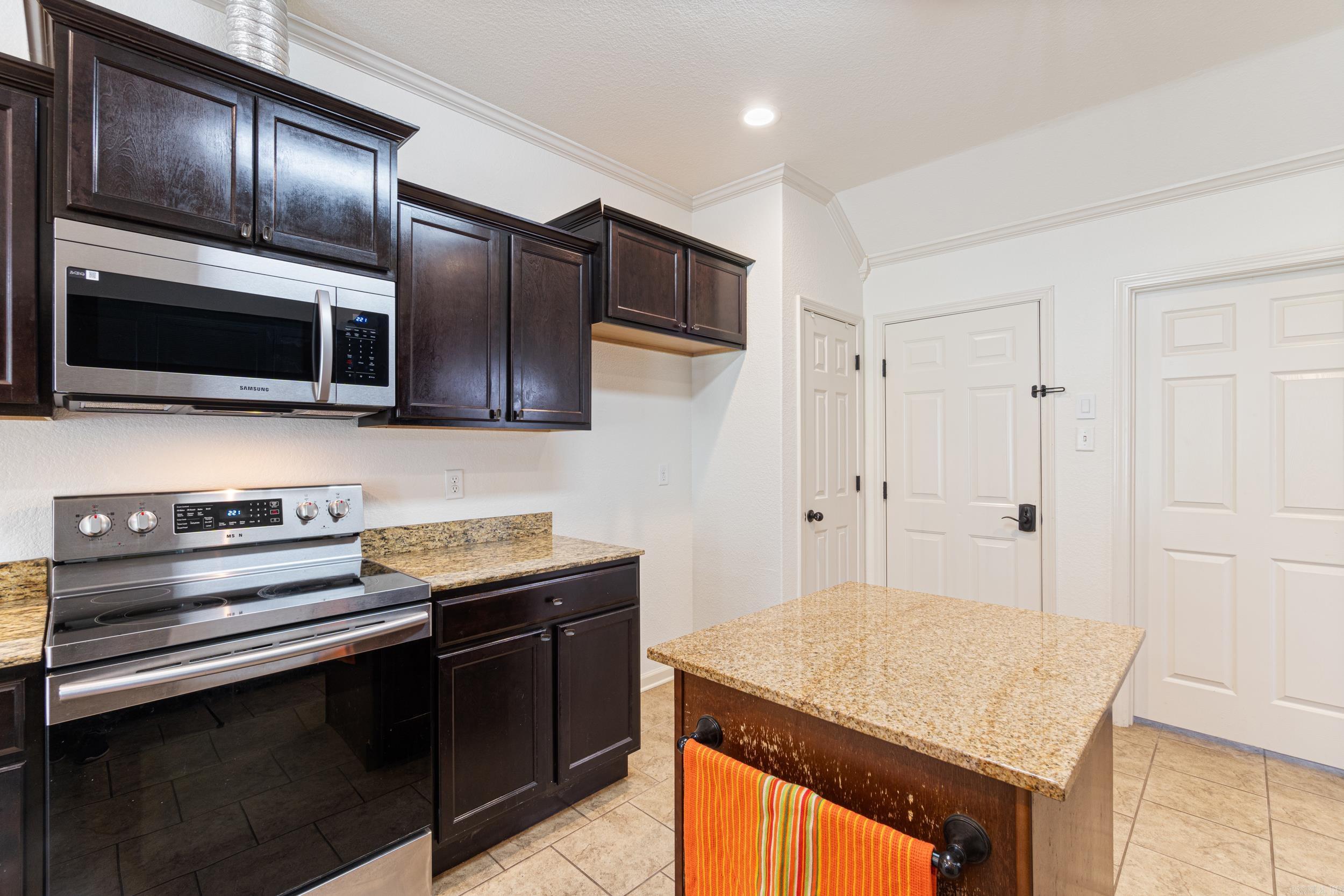 83 Earnhardt  Cabot, AR