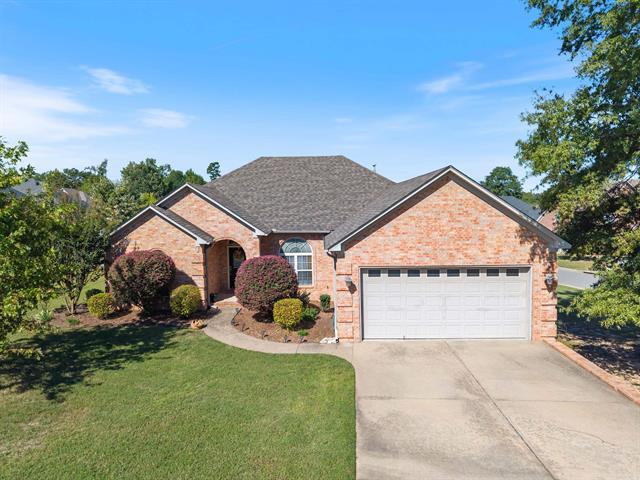 102  Creek Valley  Maumelle, AR