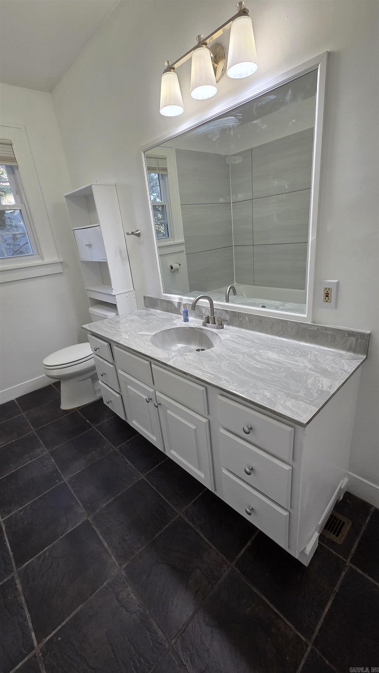 20 Forest Glades Cir  North Little Rock, AR