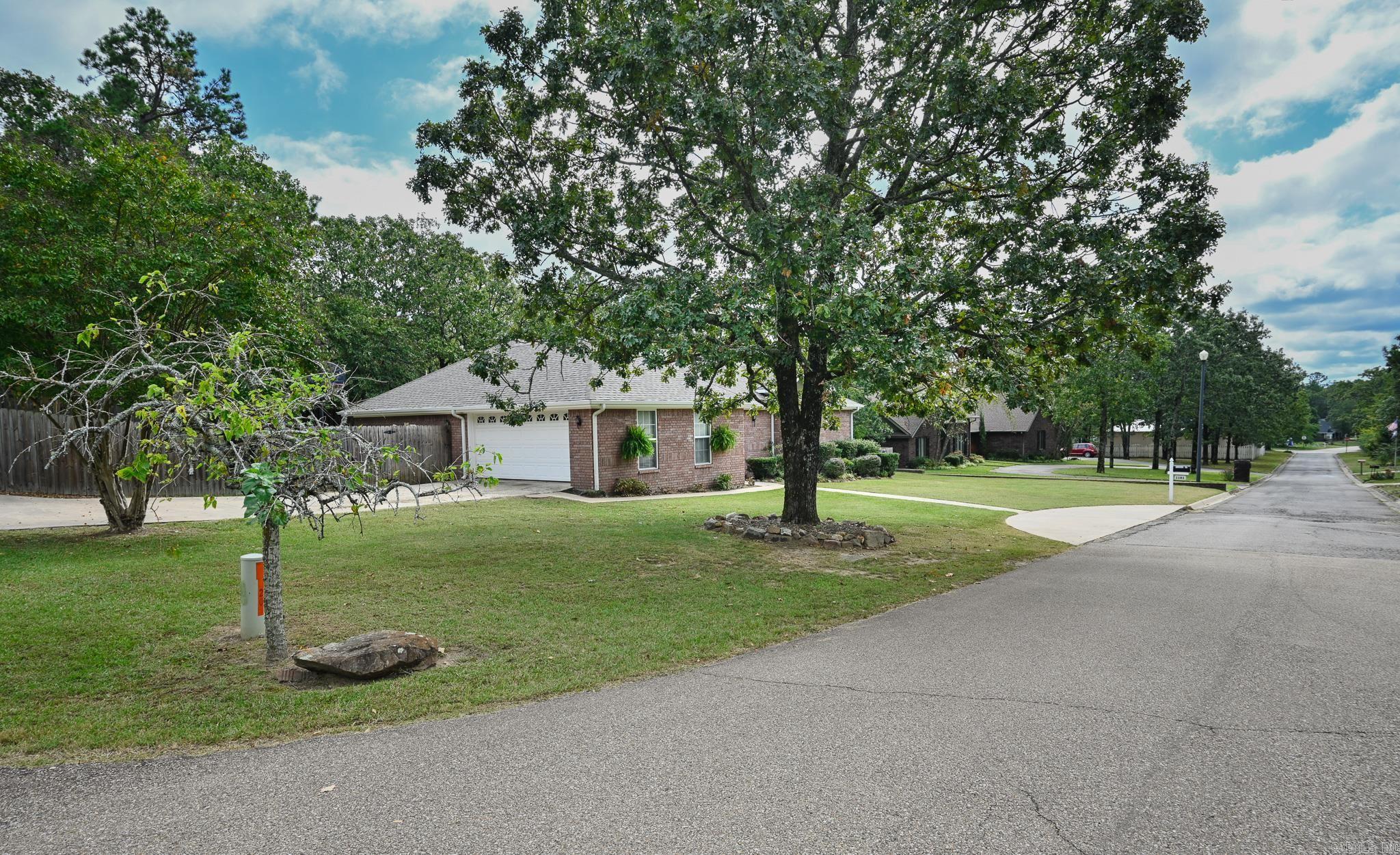 1101 Redbud  Mena, AR