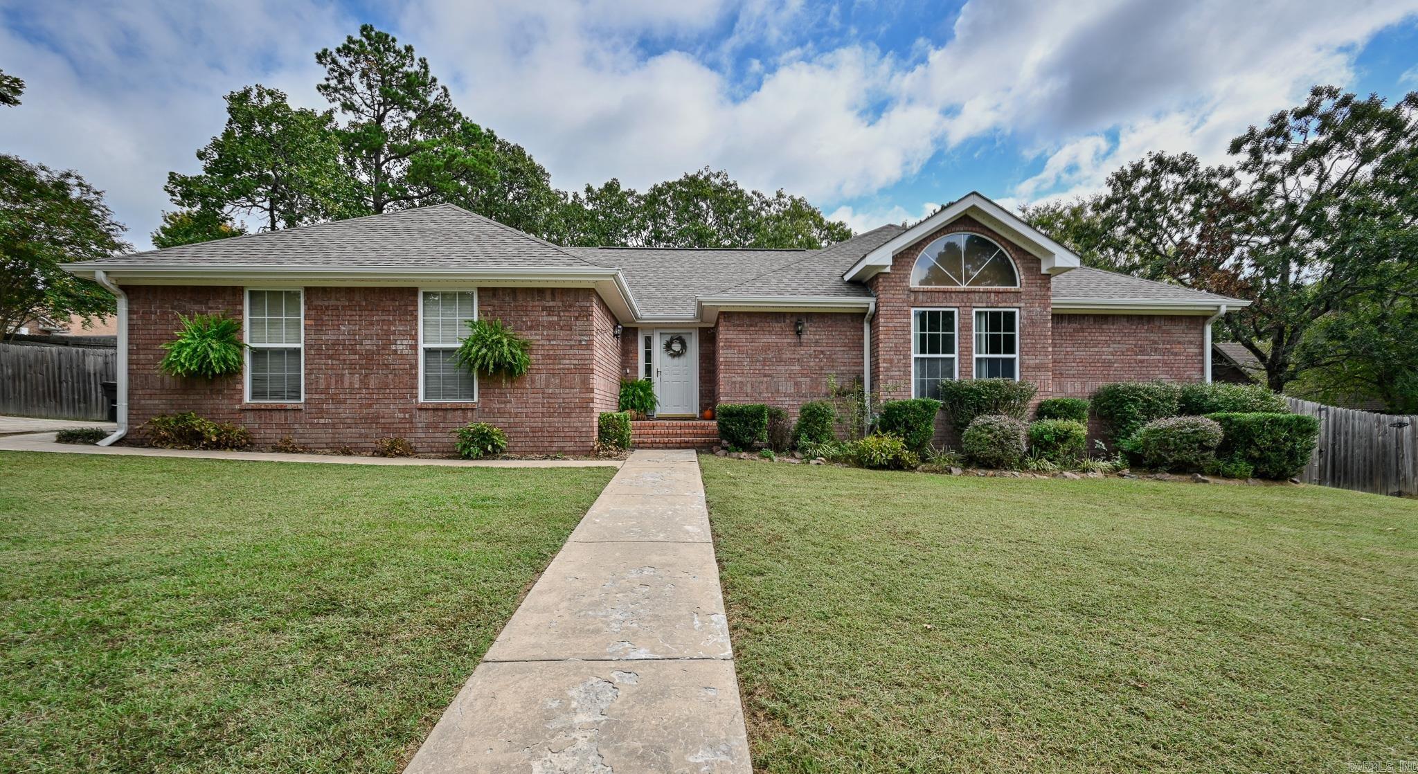 1101 Redbud  Mena, AR