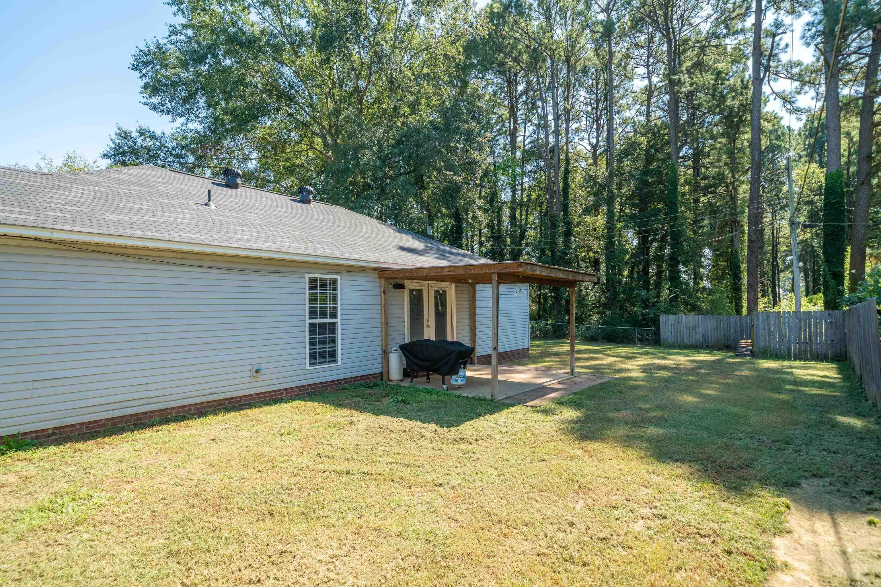 107 E Sunset  Sheridan, AR