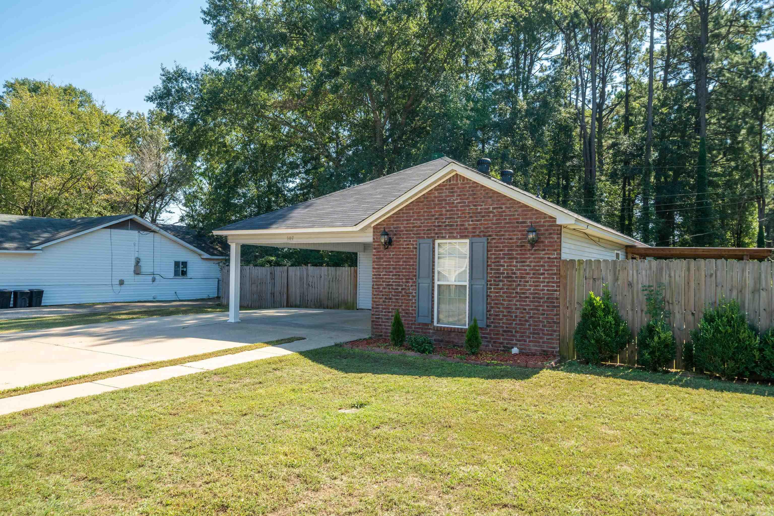 107 E Sunset  Sheridan, AR