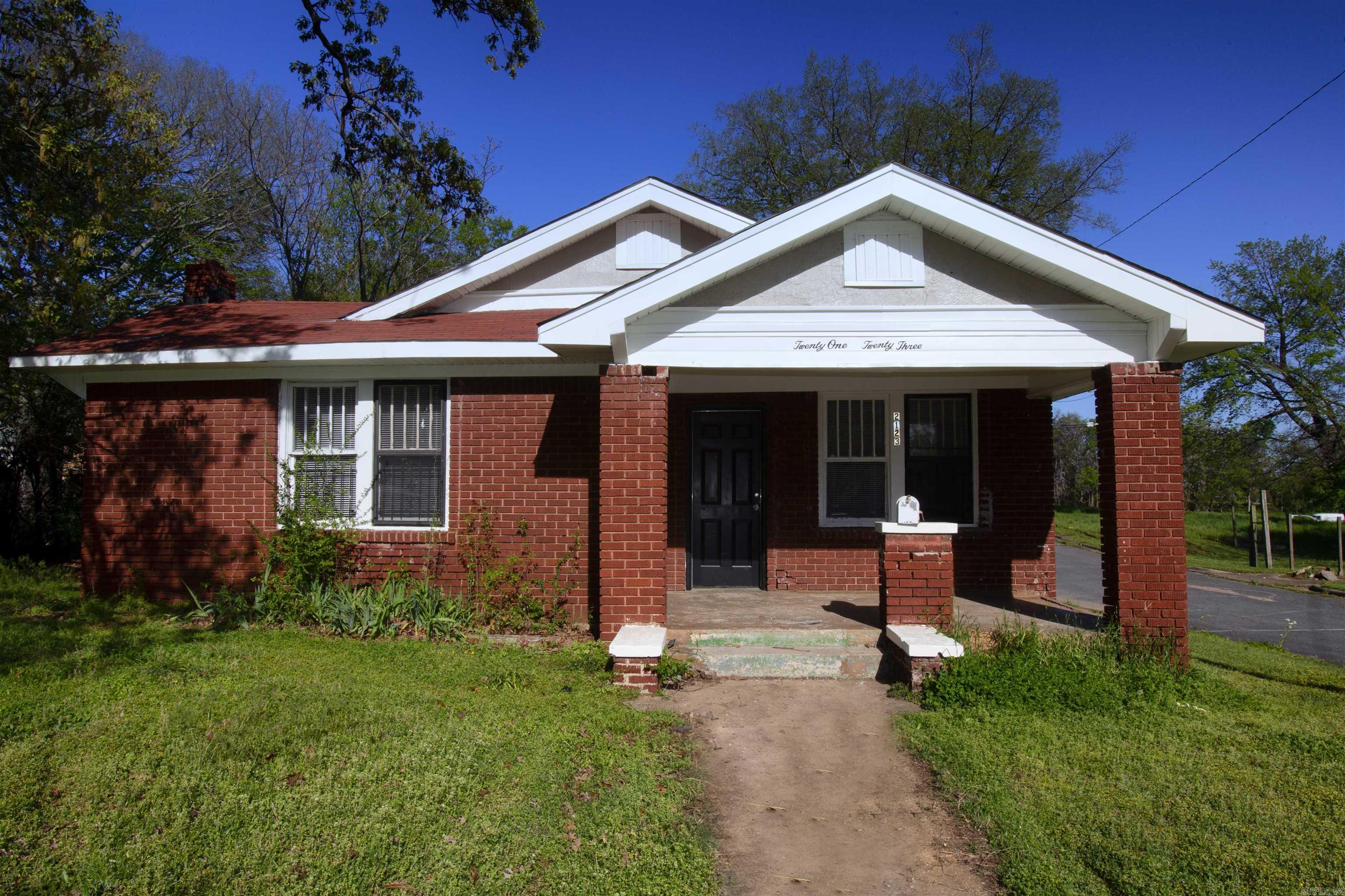 2123 Bragg  Little Rock, AR