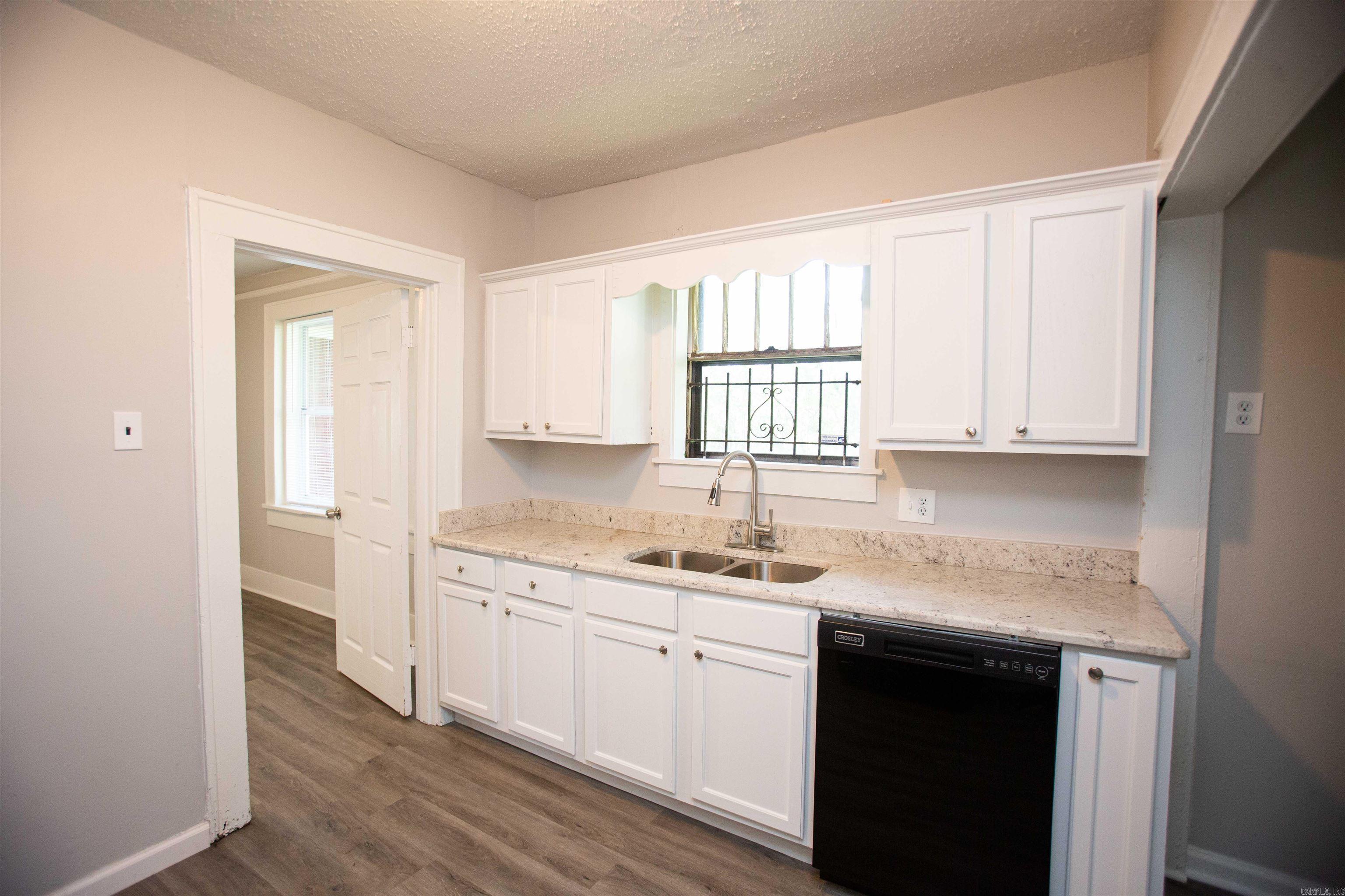 2123 Bragg  Little Rock, AR